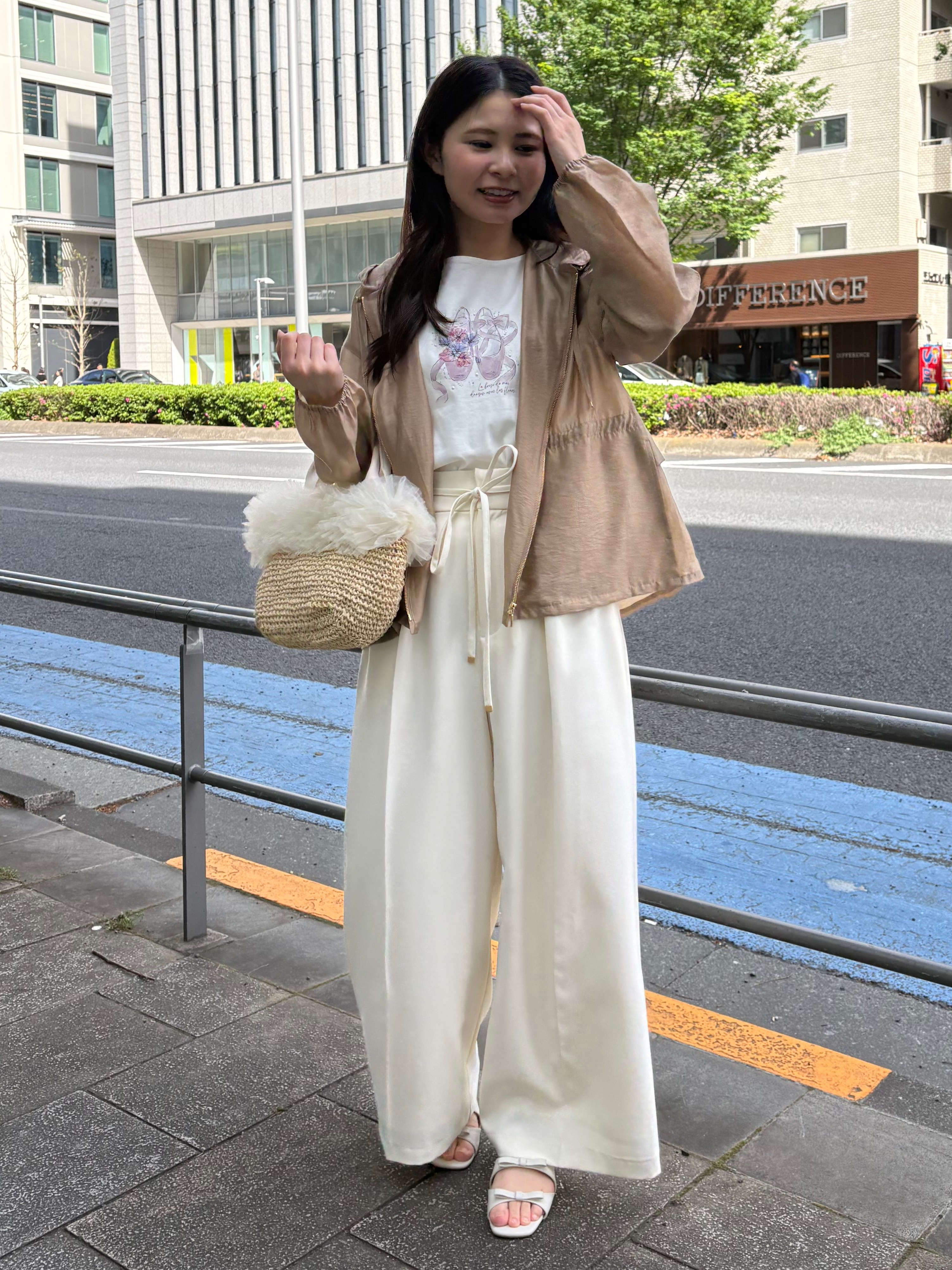 AOIさんの「Couture brooch｜【洗える】愛されシアーマンパ」を使ったコーディネート