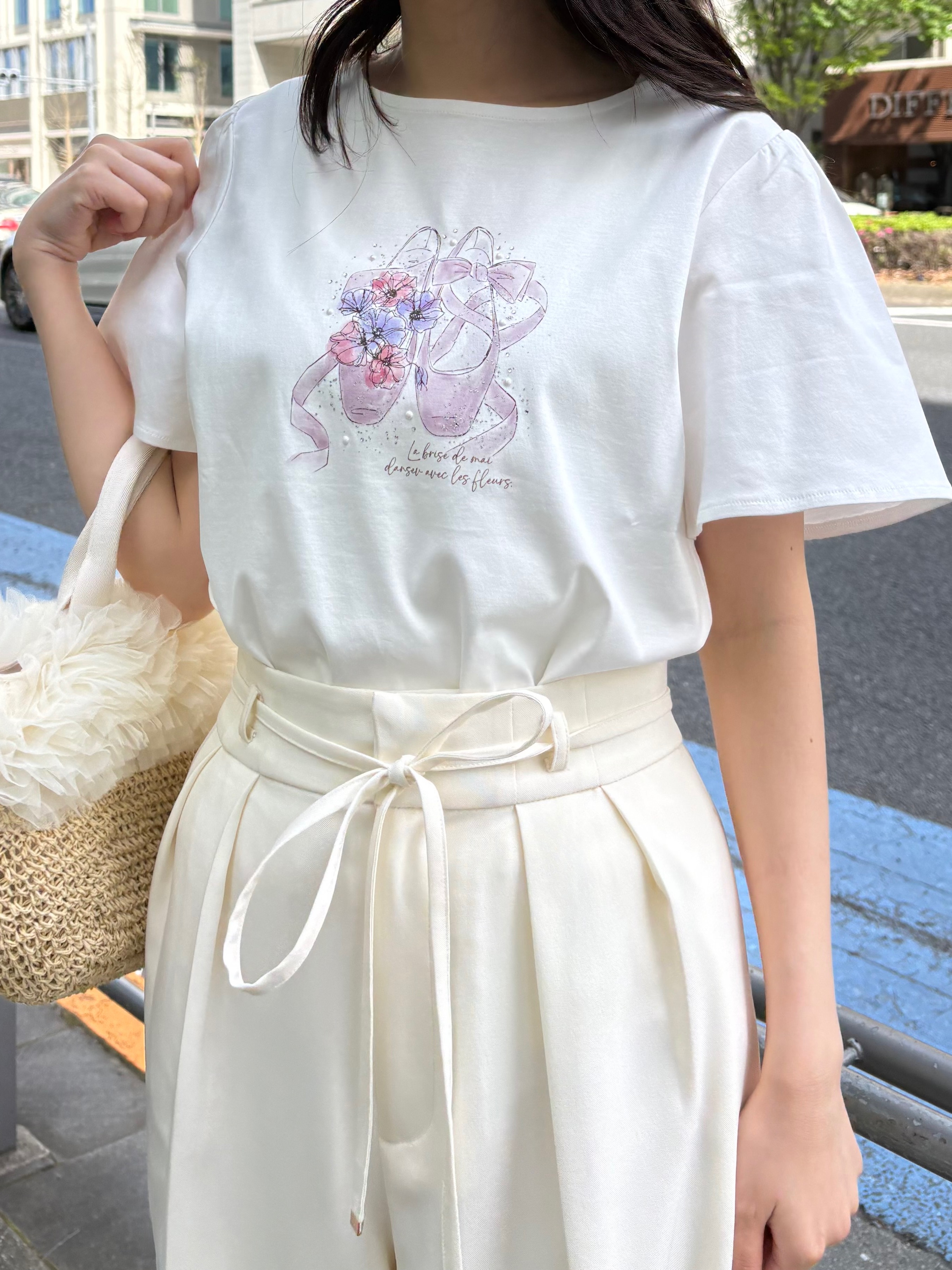 AOIさんの「Couture brooch｜【洗える】愛されシアーマンパ」を使ったコーディネート