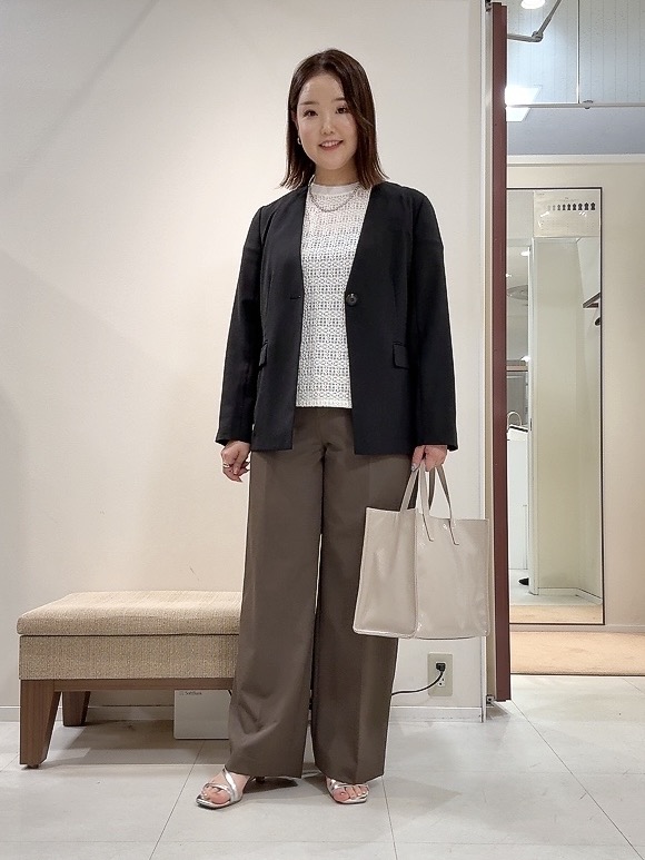 YUIさんの「UNTITLED｜◆【さらりと快適/セットアップ可/UV/接触冷感】スラブカラーレスジャケット」を使ったコーディネート