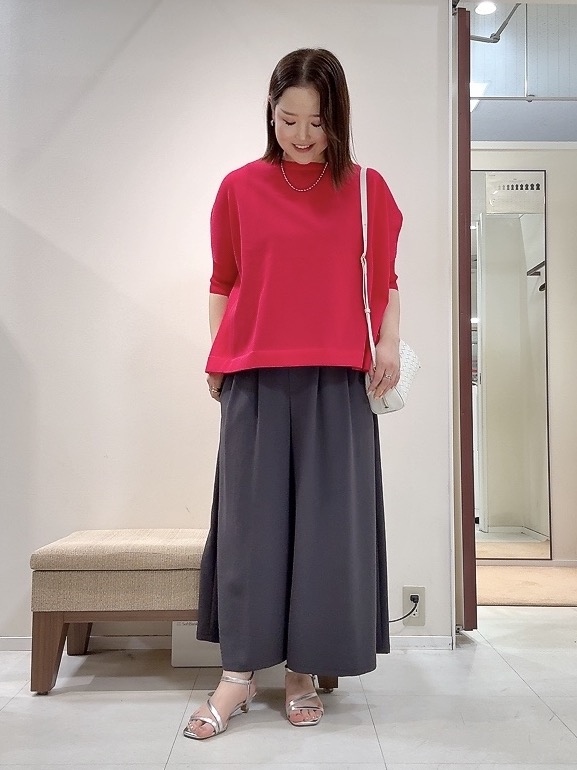 YUIさんの「UNTITLED｜【アンサンブル可/洗える】シアーレーヨンニット」を使ったコーディネート