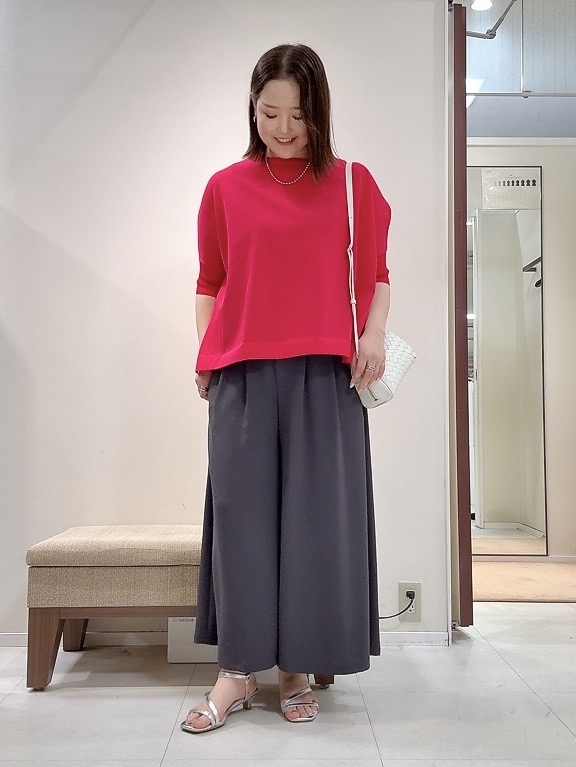 YUIさんの「UNTITLED｜【アンサンブル可/洗える】シアーレーヨンニット」を使ったコーディネート