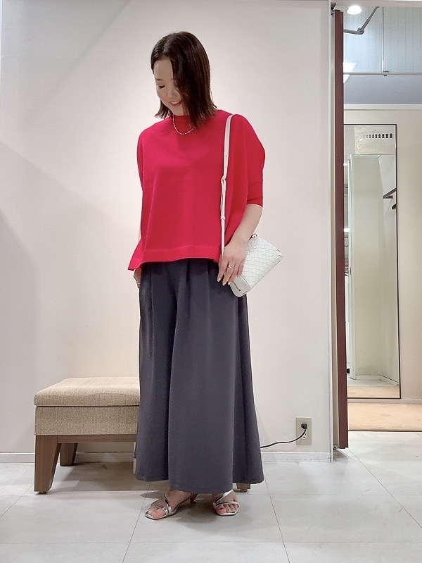 YUIさんの「UNTITLED｜【アンサンブル可/洗える】シアーレーヨンニット」を使ったコーディネート