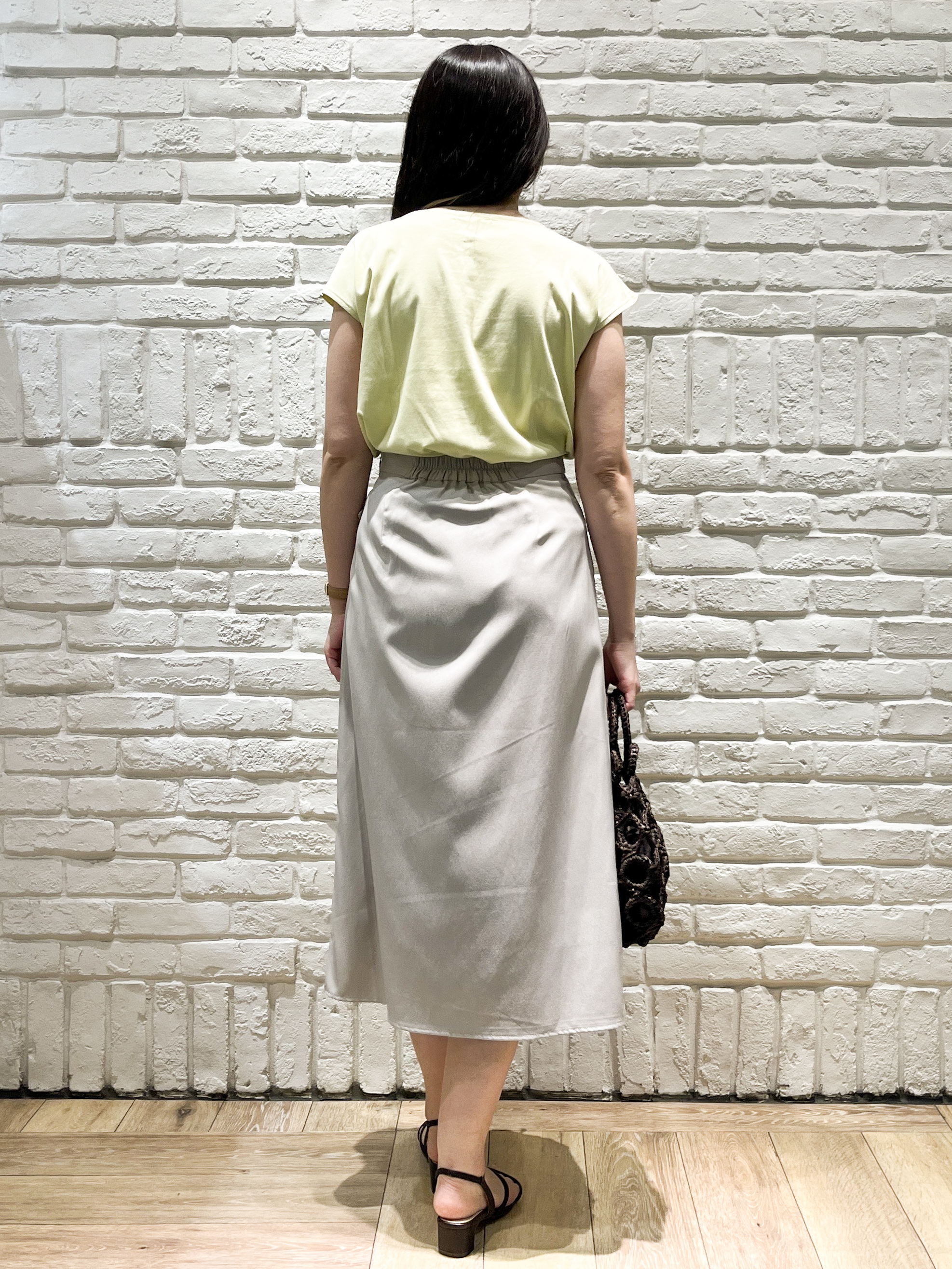erinaさんの「index｜【接触冷感】ビジューキーネックフレンチトップス《UVケア／洗濯機OK／XS～3L／8col》」を使ったコーディネート