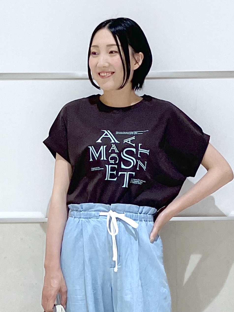 eriko さんの「Dessin｜【洗える】美光沢カットソーロゴTシャツ」を使ったコーディネート