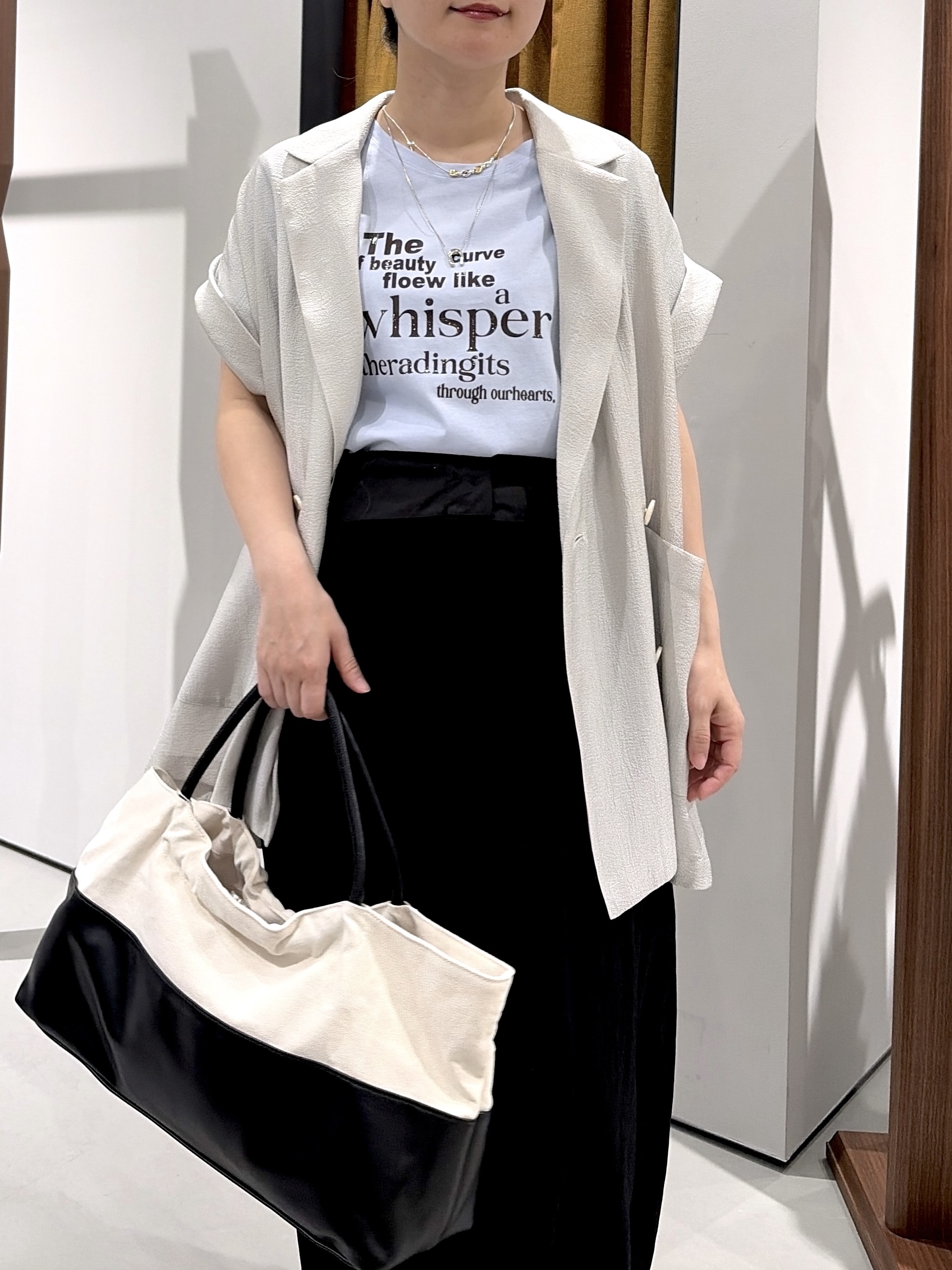 よねさんの「INDIVI｜ワッシャーシアー半袖ダブルジャケット」を使ったコーディネート