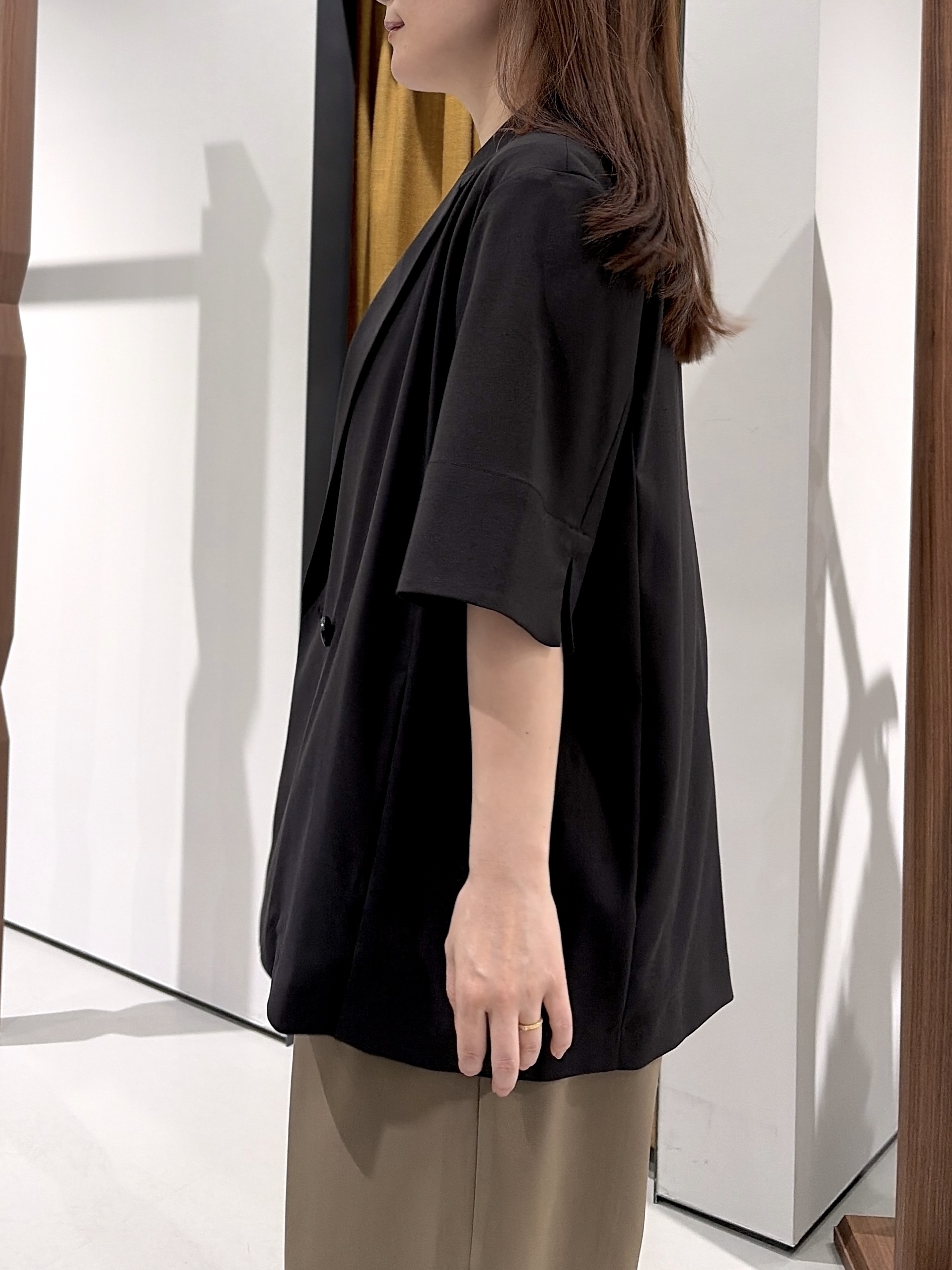 よねさんの「INDIVI｜Comfy SET UP｜ハーフスリーブジャケット【セットアップ対応／通勤／接触冷感／UVカット】」を使ったコーディネート