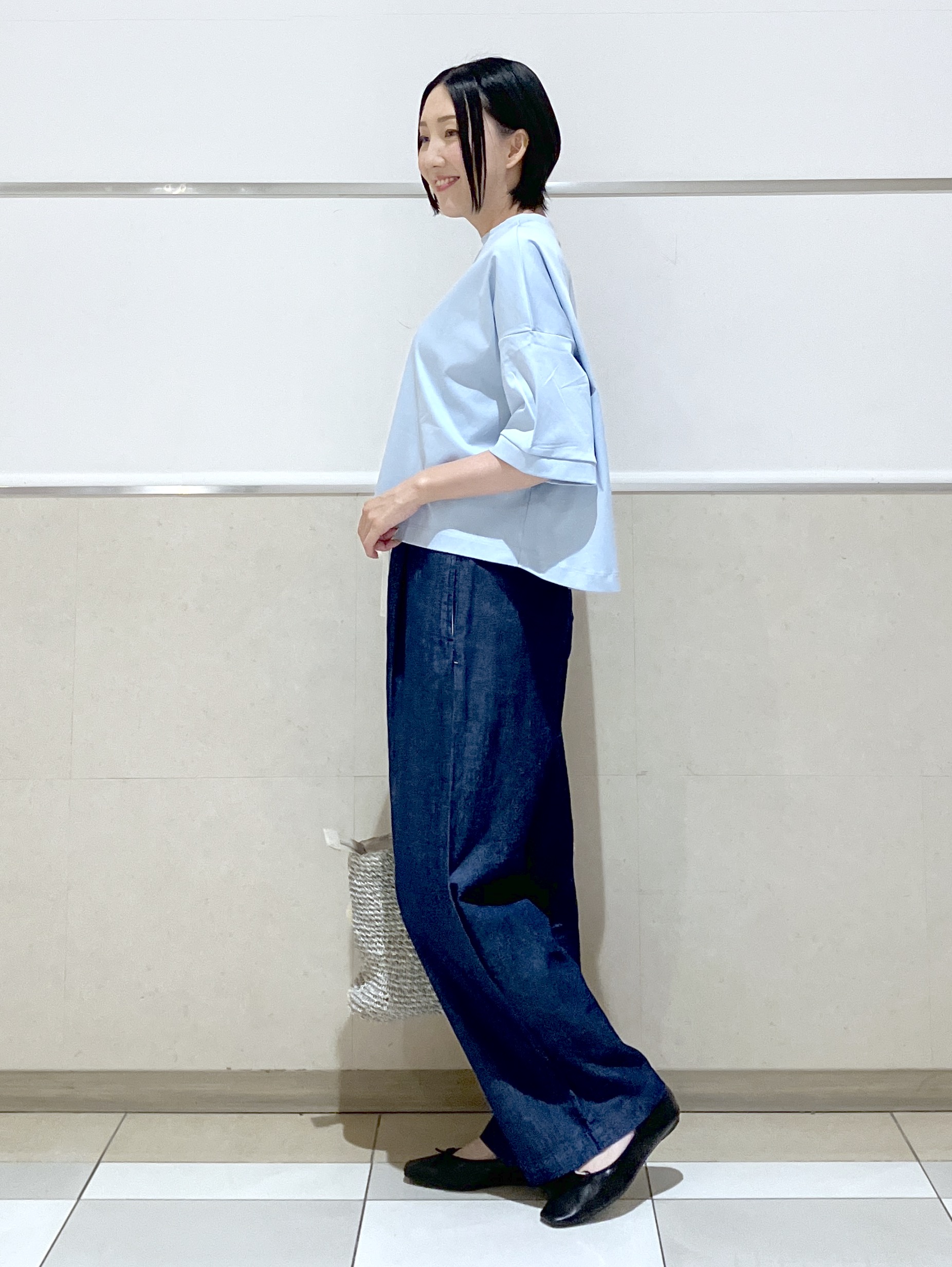 eriko さんの「Dessin｜【体型カバー】美光沢カットソーボクシーシルエット」を使ったコーディネート