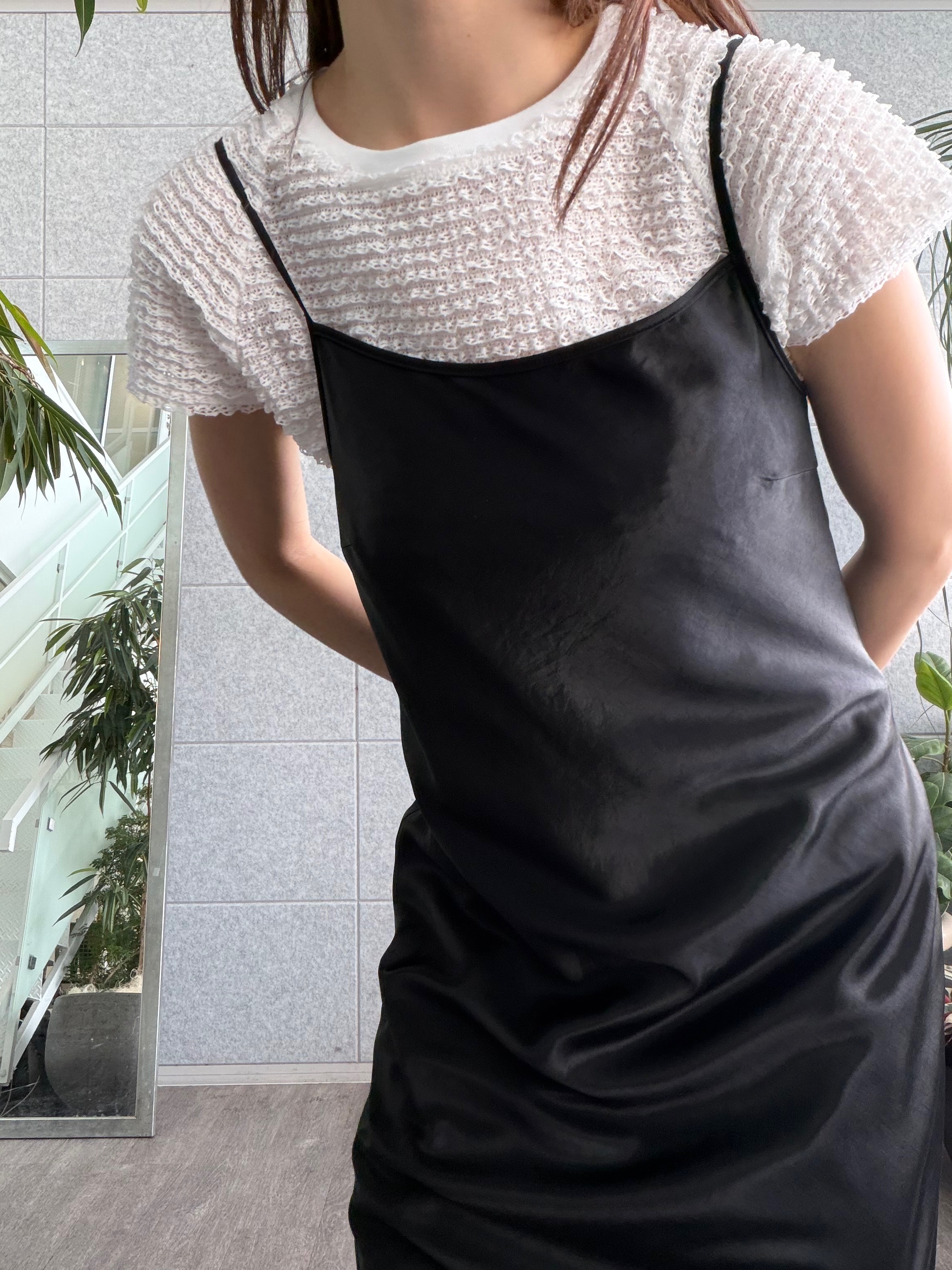 kanamiさんの「CODE A｜satin cami dress」を使ったコーディネート