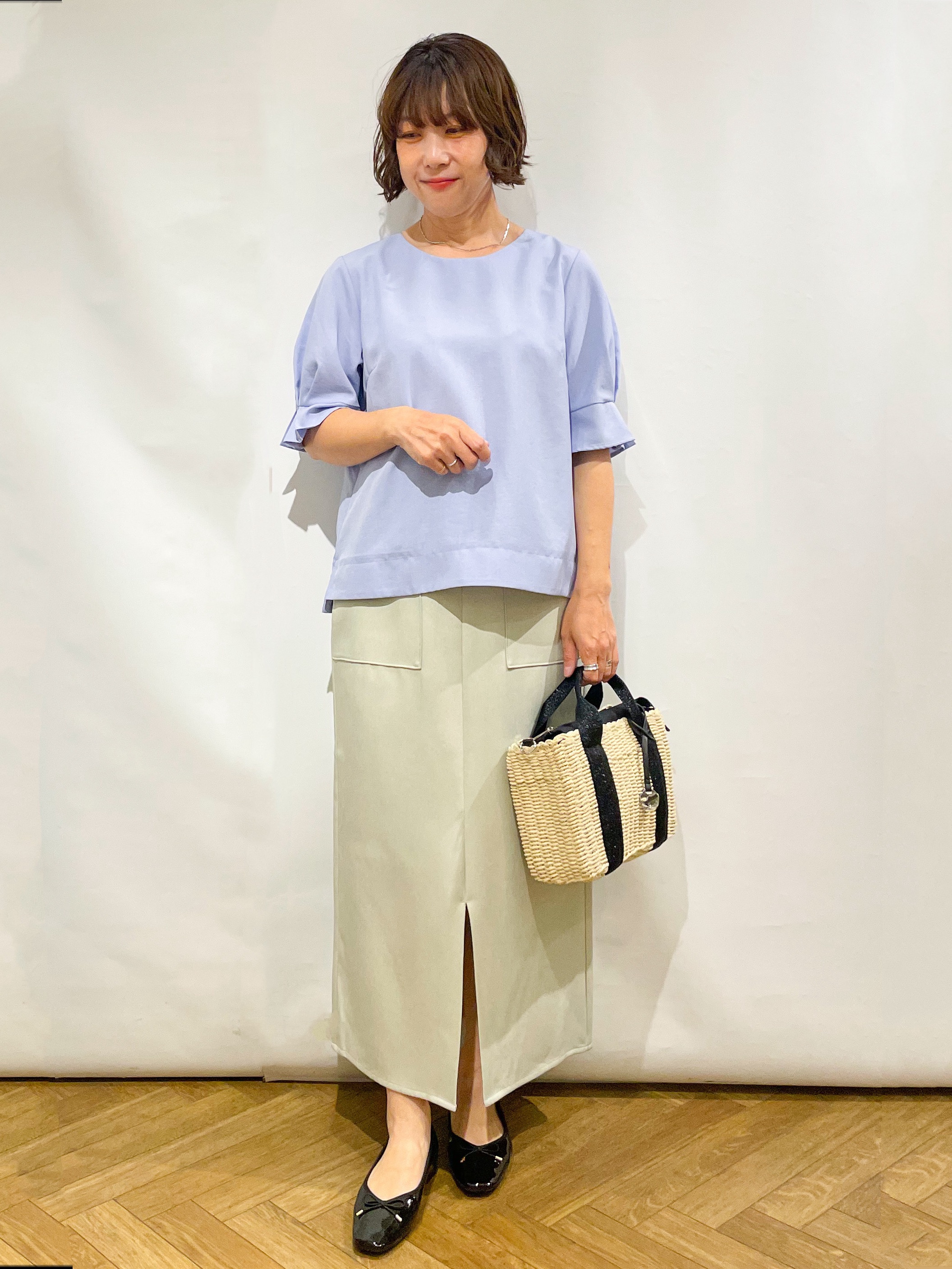 なかさんの「index｜【接触冷感／吸水速乾】タックパフスリーブブラウス《防シワ／洗濯機OK／XS～3L／8col》」を使ったコーディネート