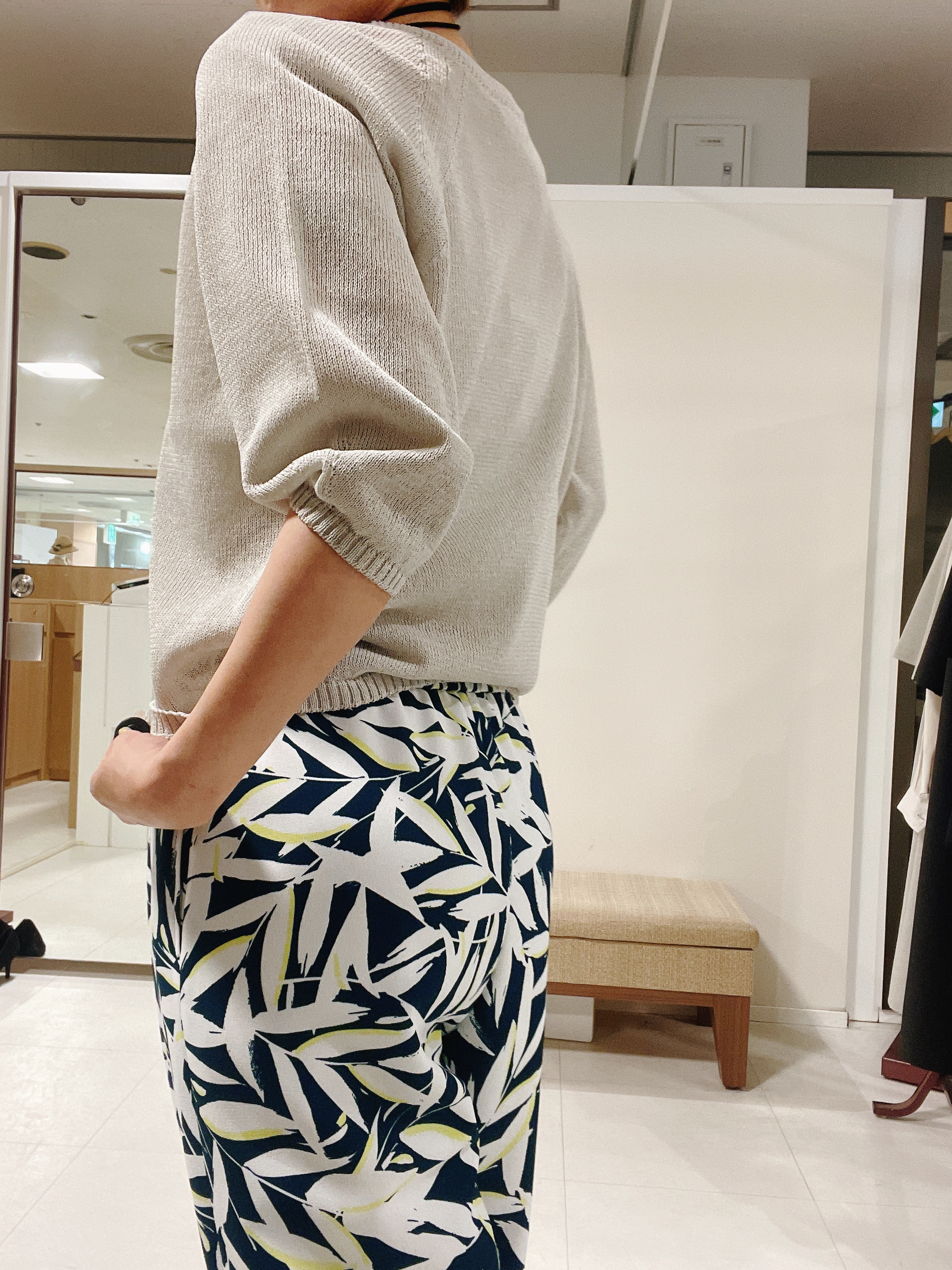 IWAMOさんの「UNTITLED｜【洗える/ゆったり】クルーネックドライニット」を使ったコーディネート