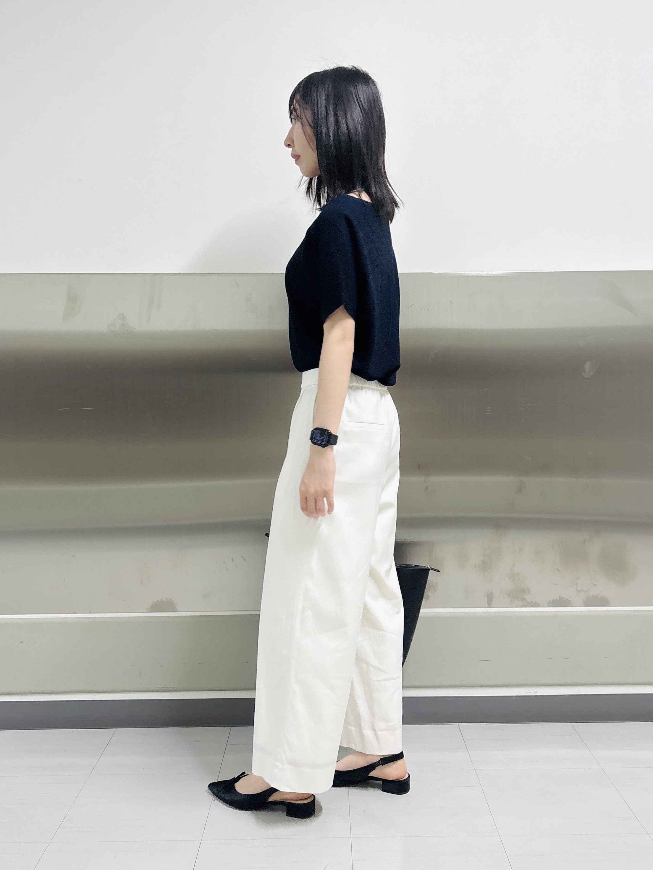 Yoshimiさんの「INDIVI｜【洗える】ガーター編みVネックニットT」を使ったコーディネート