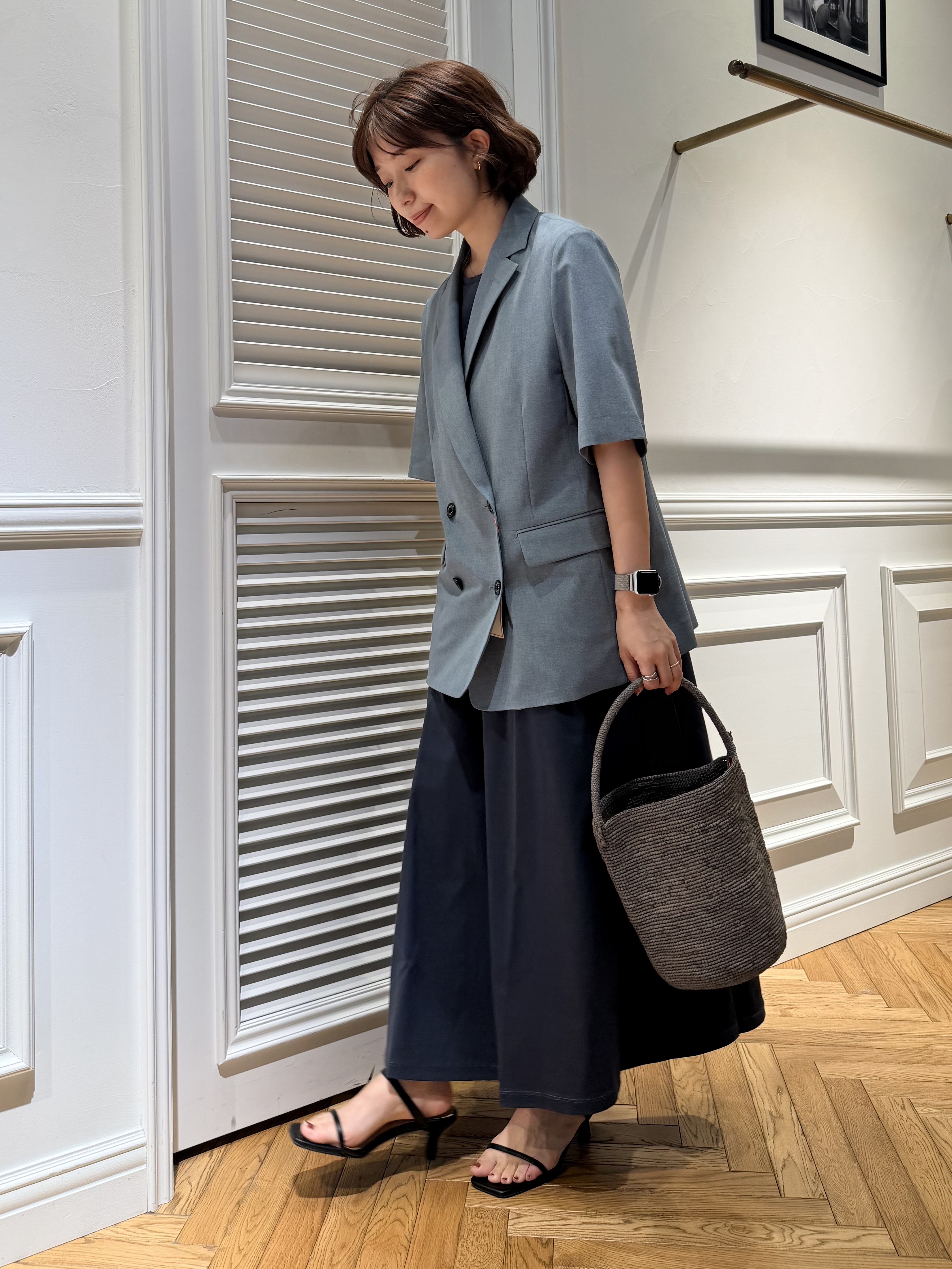 つじ まこさんの「DRESSTERIOR｜【接触冷感／抗菌防臭／消臭/ウォッシャブル】アイスクリアコットン フレンチスリーブワンピース」を使ったコーディネート