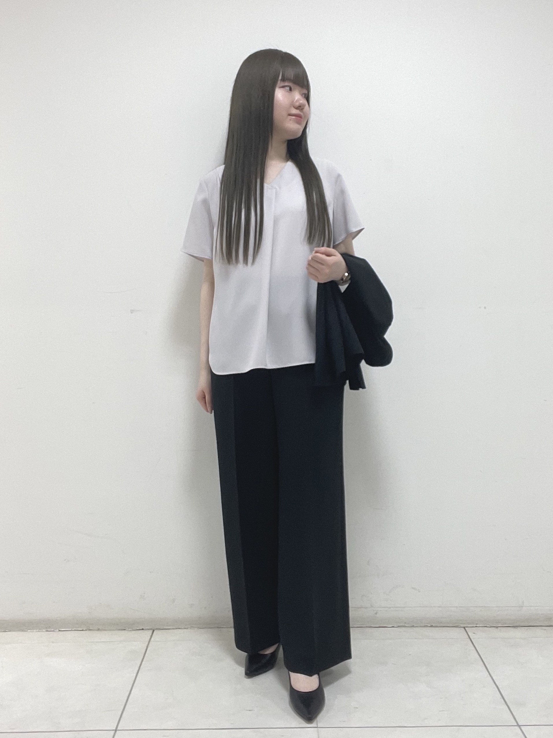 mさんの「INDIVI｜【定番スーツ／UVケア／洗える】ウール調ノーカラージャケット」を使ったコーディネート