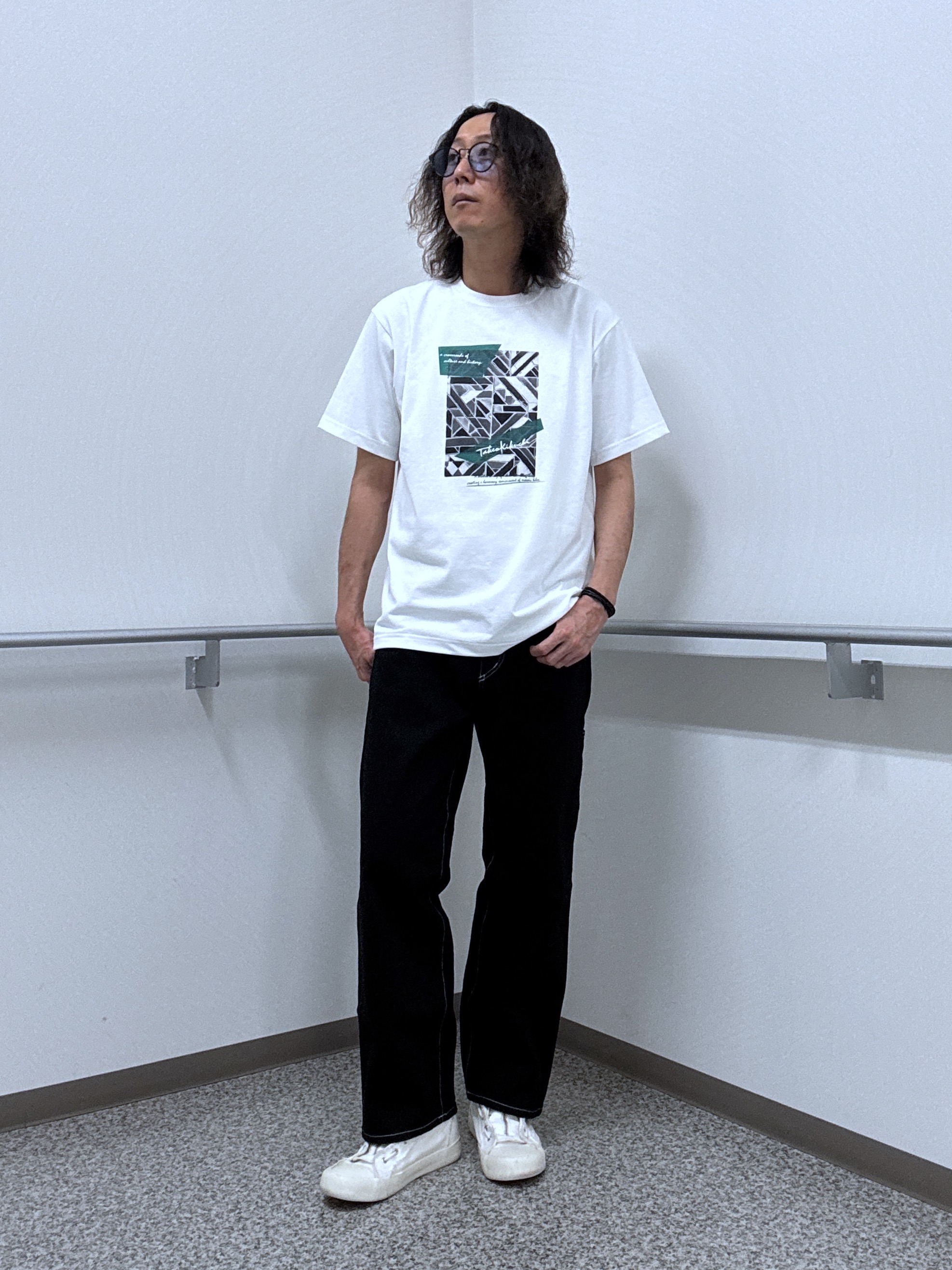 おーのさんの「TAKEO KIKUCHI｜【吸汗速乾】タイル柄プリント 半袖シャツ」を使ったコーディネート