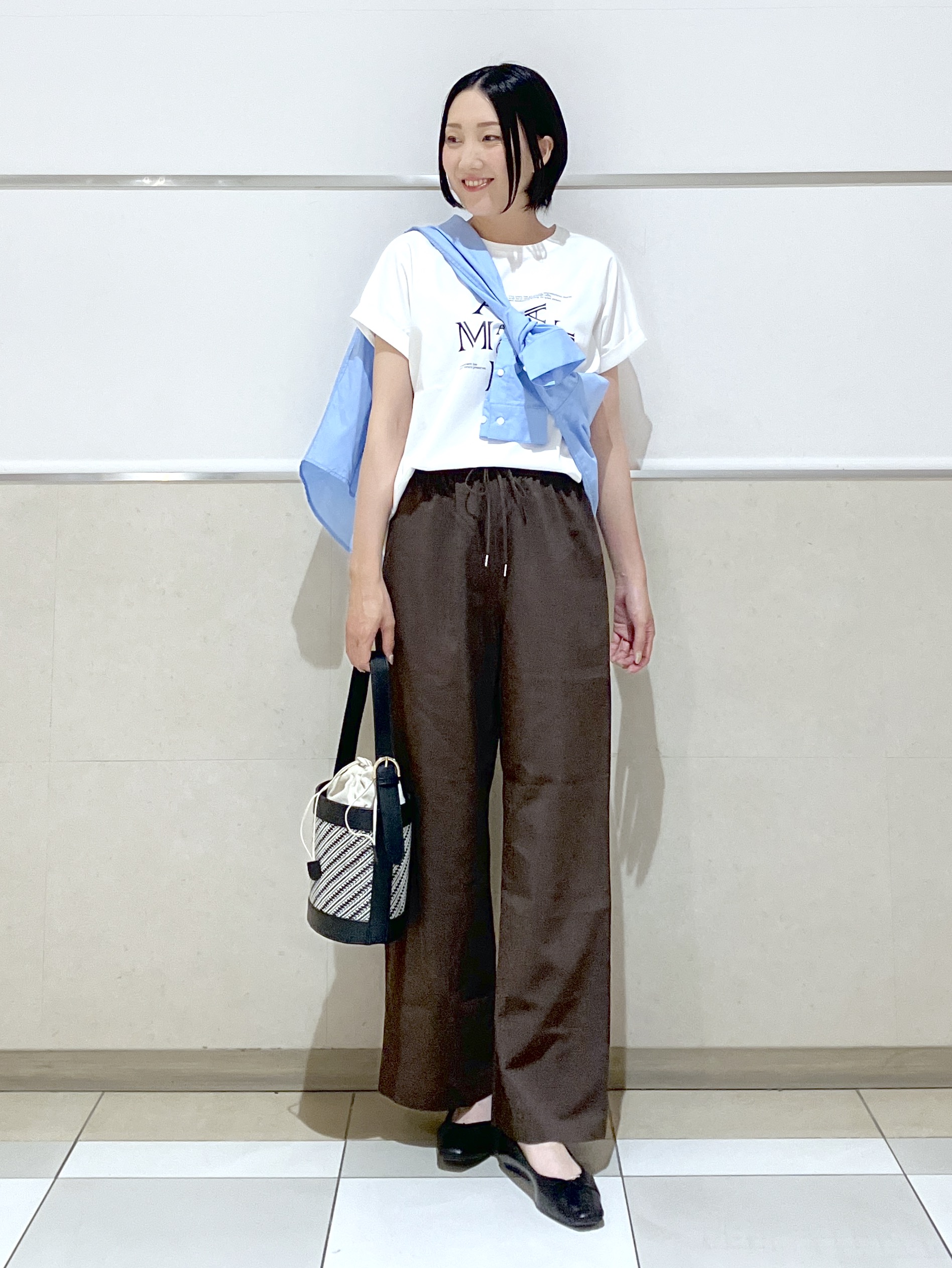 eriko さんの「Dessin｜【洗える】美光沢カットソーロゴTシャツ」を使ったコーディネート