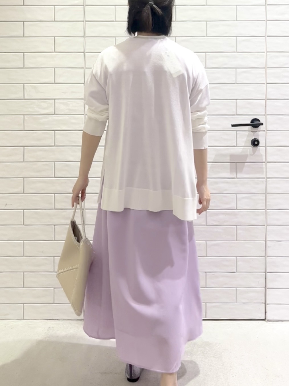 しおりさんの「OPAQUE.CLIP｜【接触冷感】ニットカーディガン《洗濯機OK／抗ピリング》」を使ったコーディネート