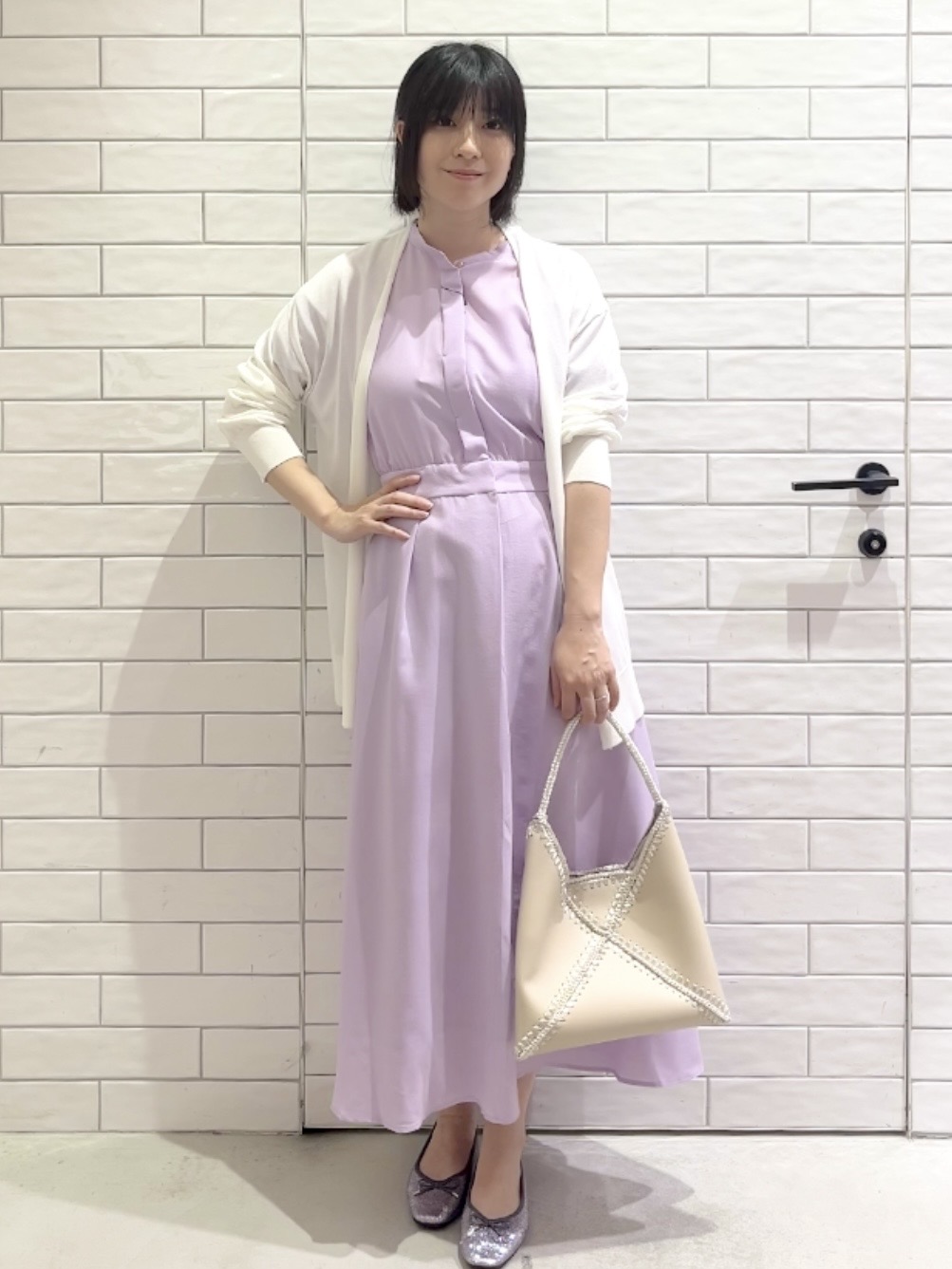 しおりさんの「OPAQUE.CLIP｜【接触冷感】ニットカーディガン《洗濯機OK／抗ピリング》」を使ったコーディネート