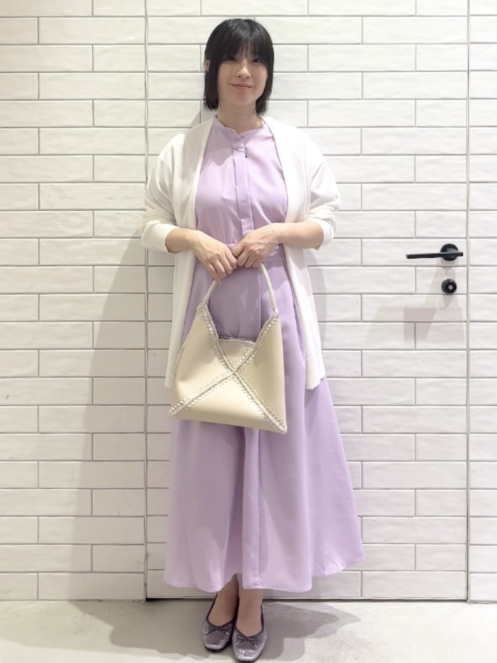 しおりさんの「OPAQUE.CLIP｜【接触冷感】ニットカーディガン《洗濯機OK／抗ピリング》」を使ったコーディネート