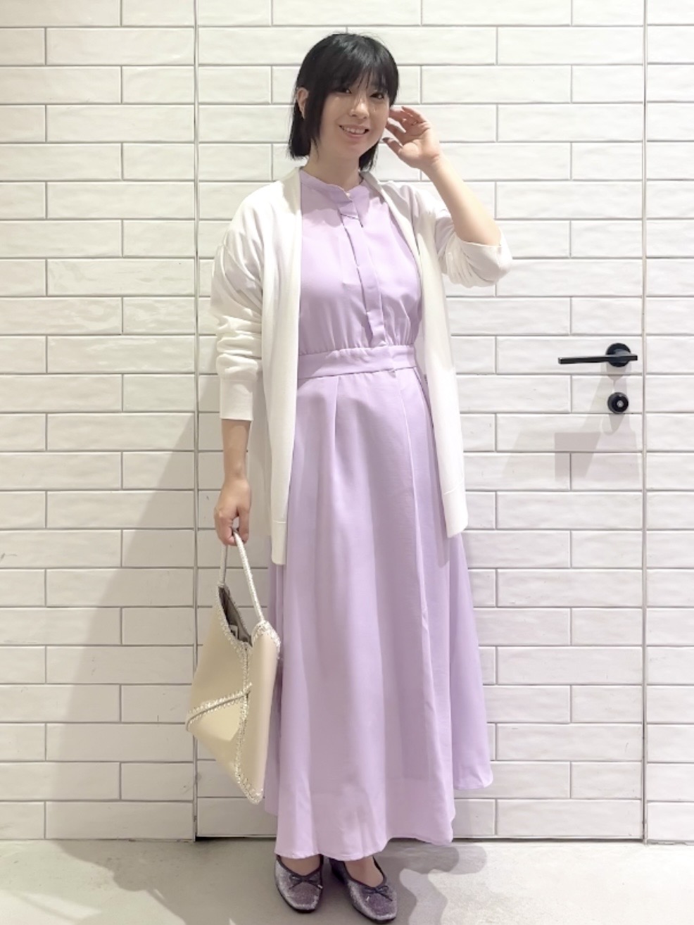 しおりさんの「OPAQUE.CLIP｜【接触冷感】ニットカーディガン《洗濯機OK／抗ピリング》」を使ったコーディネート