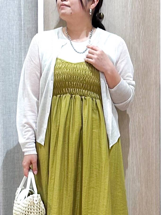 naoさんの「grove｜高評価！【洗える/名品】大人の透け感、シアーカーディガン」を使ったコーディネート