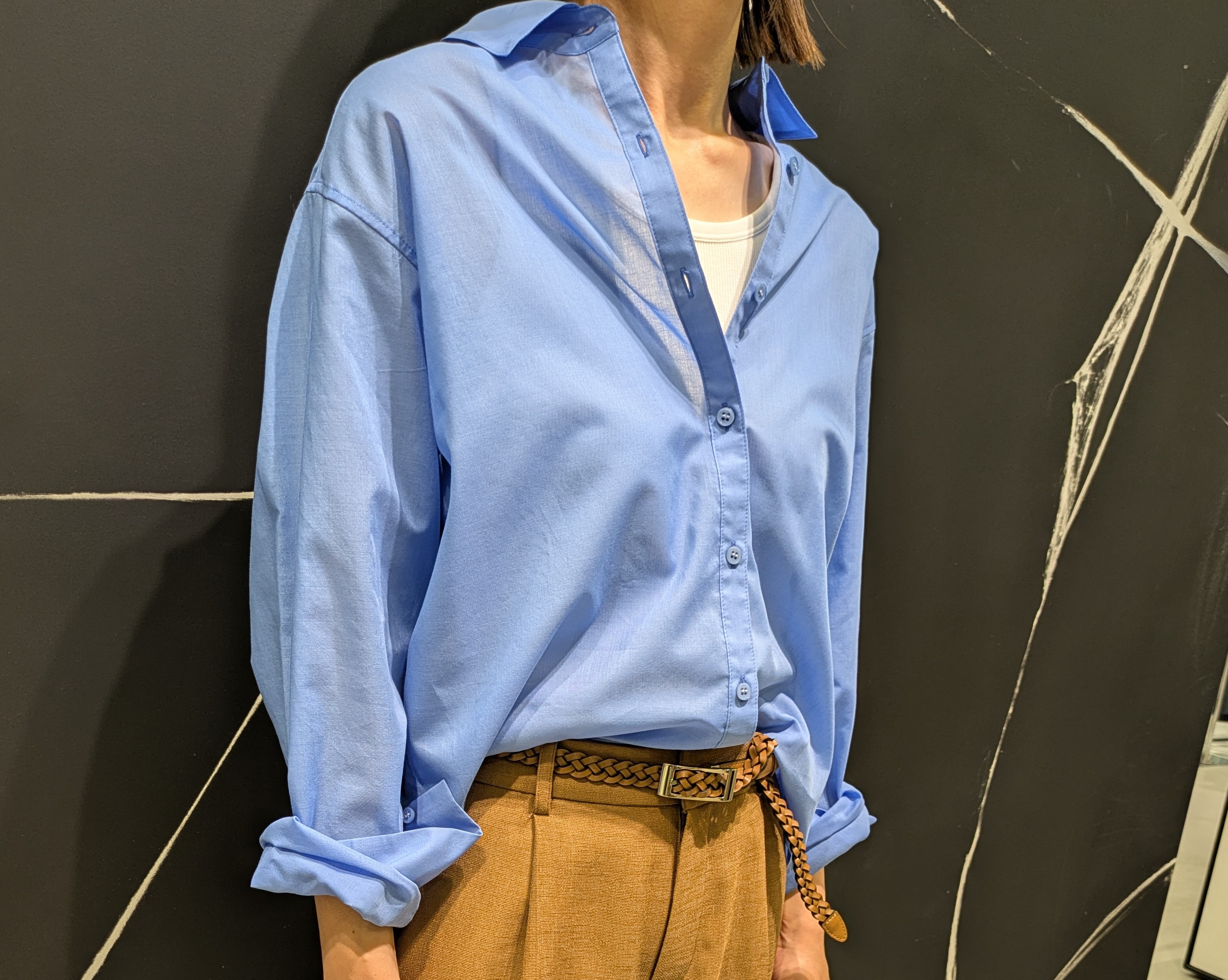 MIKIさんの「COUP DE CHANCE｜【手洗い可】シアーローンシャツ」を使ったコーディネート