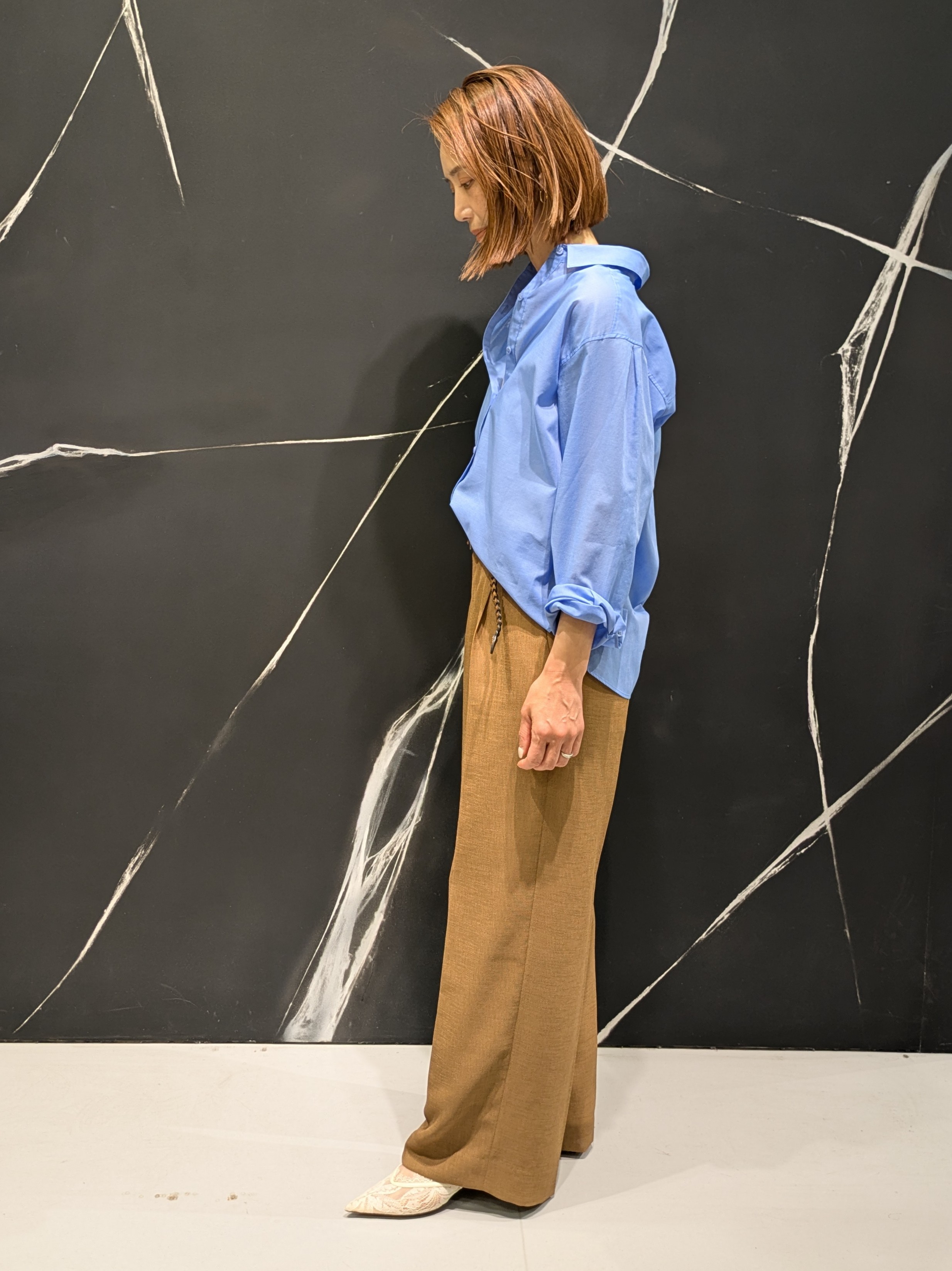 MIKIさんの「COUP DE CHANCE｜【手洗い可】シアーローンシャツ」を使ったコーディネート