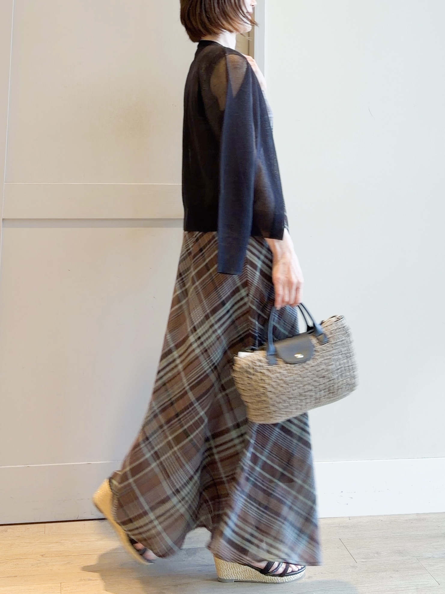 yamakoさんの「grove｜高評価！【洗える/名品】大人の透け感、シアーカーディガン」を使ったコーディネート