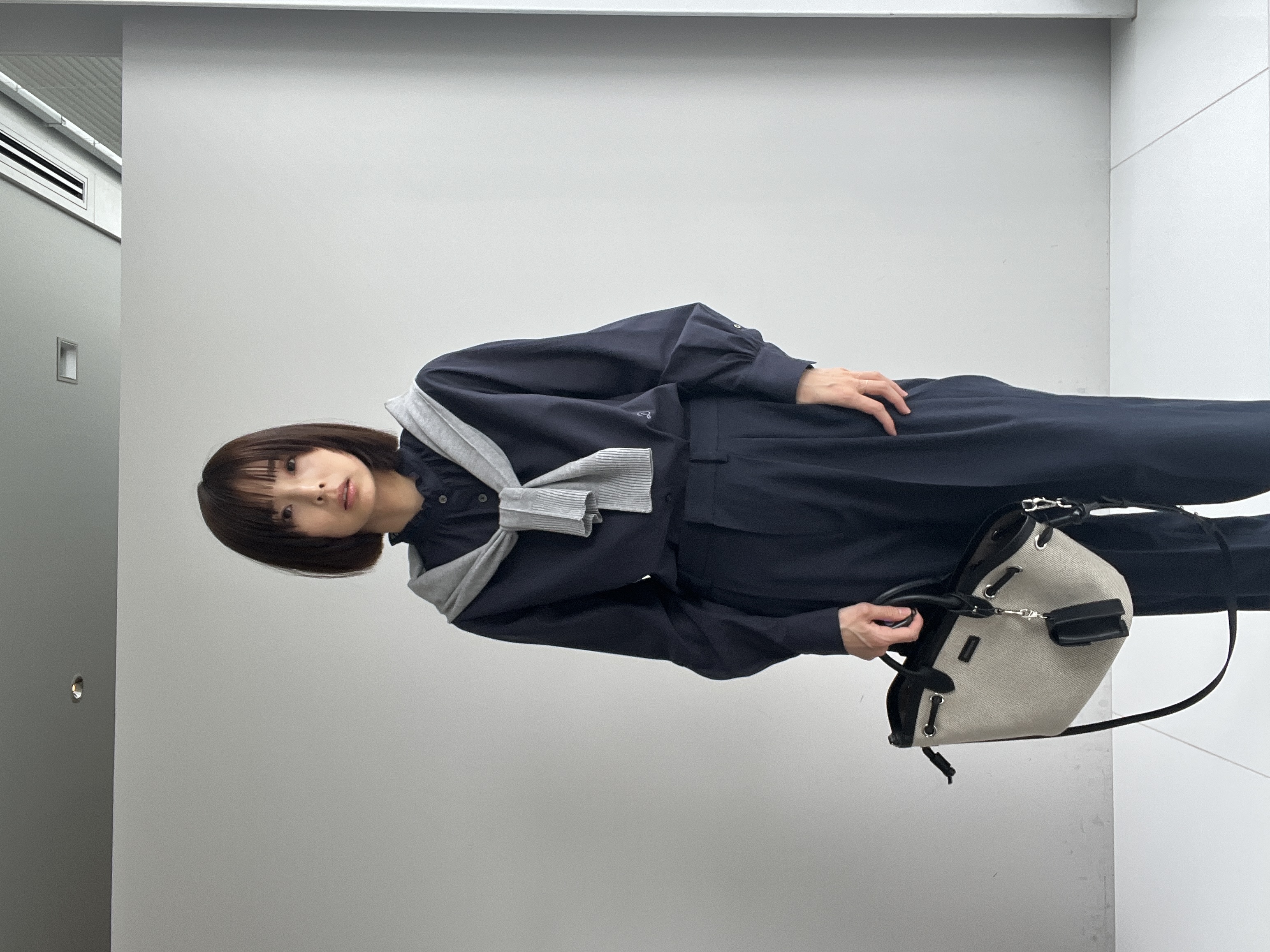 misaさんの「DRESSTERIOR｜【ウォッシャブル/通勤】スタンドフリル ブラウス」を使ったコーディネート