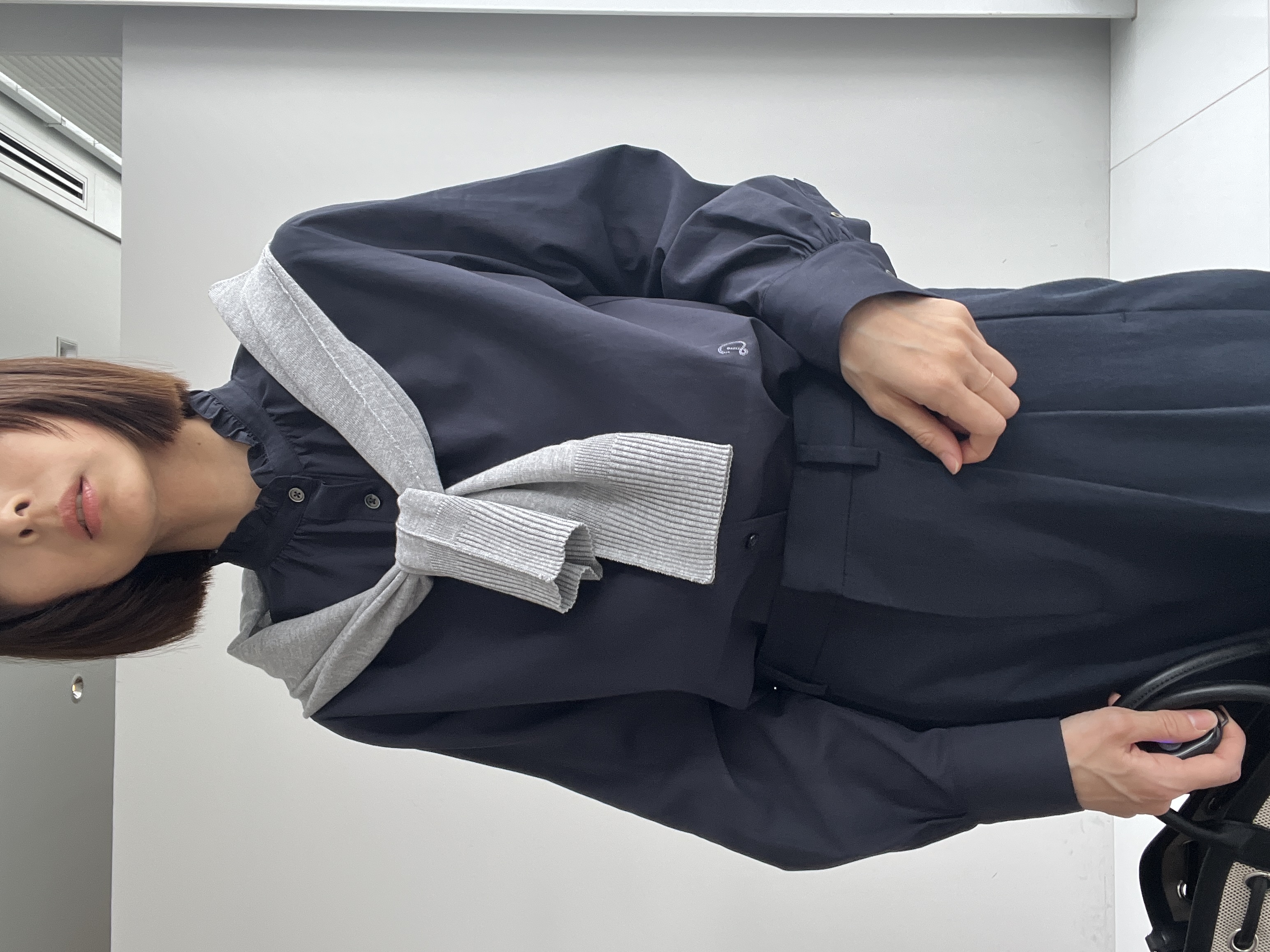 misaさんの「DRESSTERIOR｜【ウォッシャブル/通勤】スタンドフリル ブラウス」を使ったコーディネート