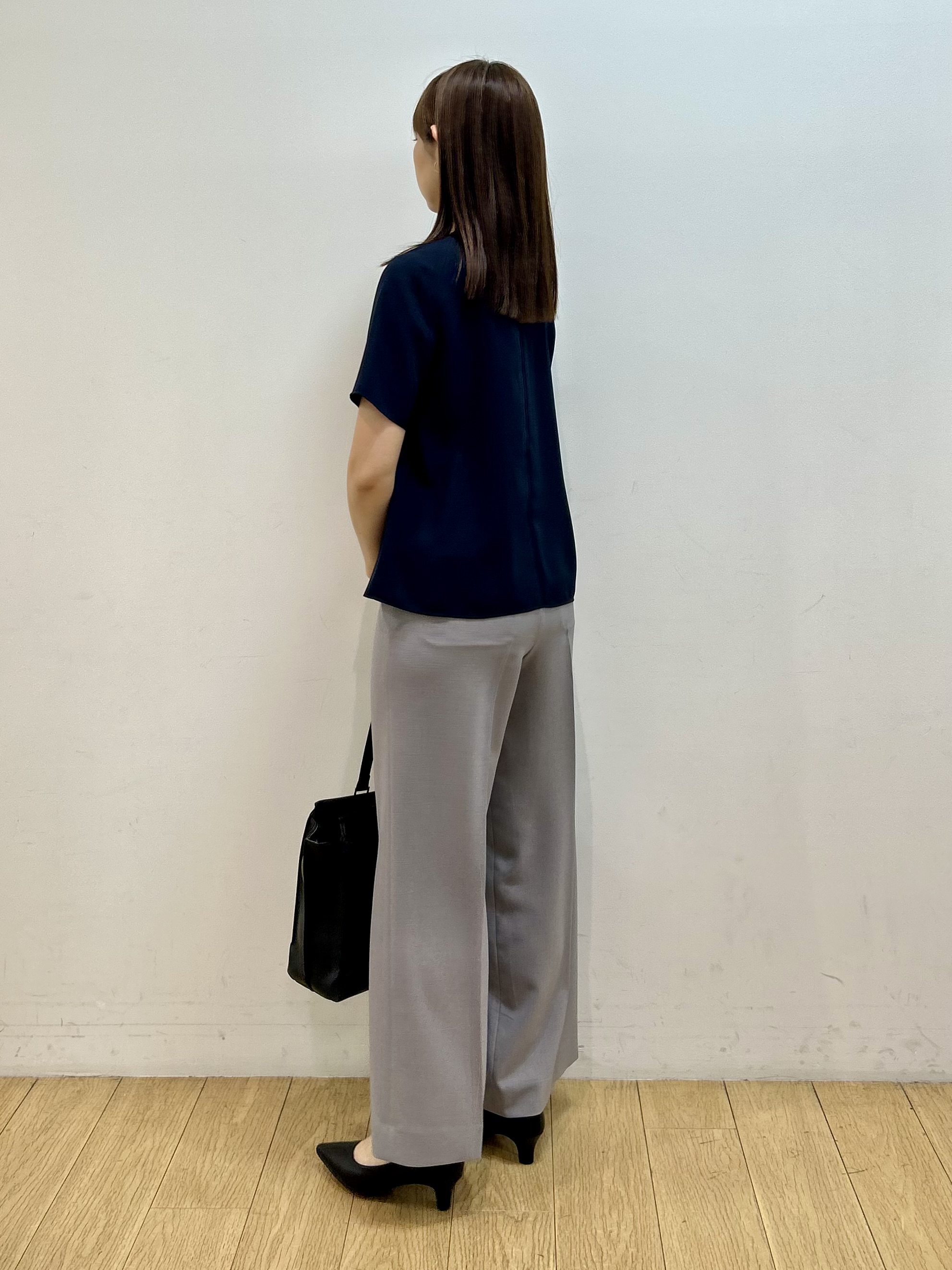 kozueさんの「INDIVI｜【洗える／UVケア】ストライプ柄＆無地 ボウタイ風 半袖ブラウス」を使ったコーディネート
