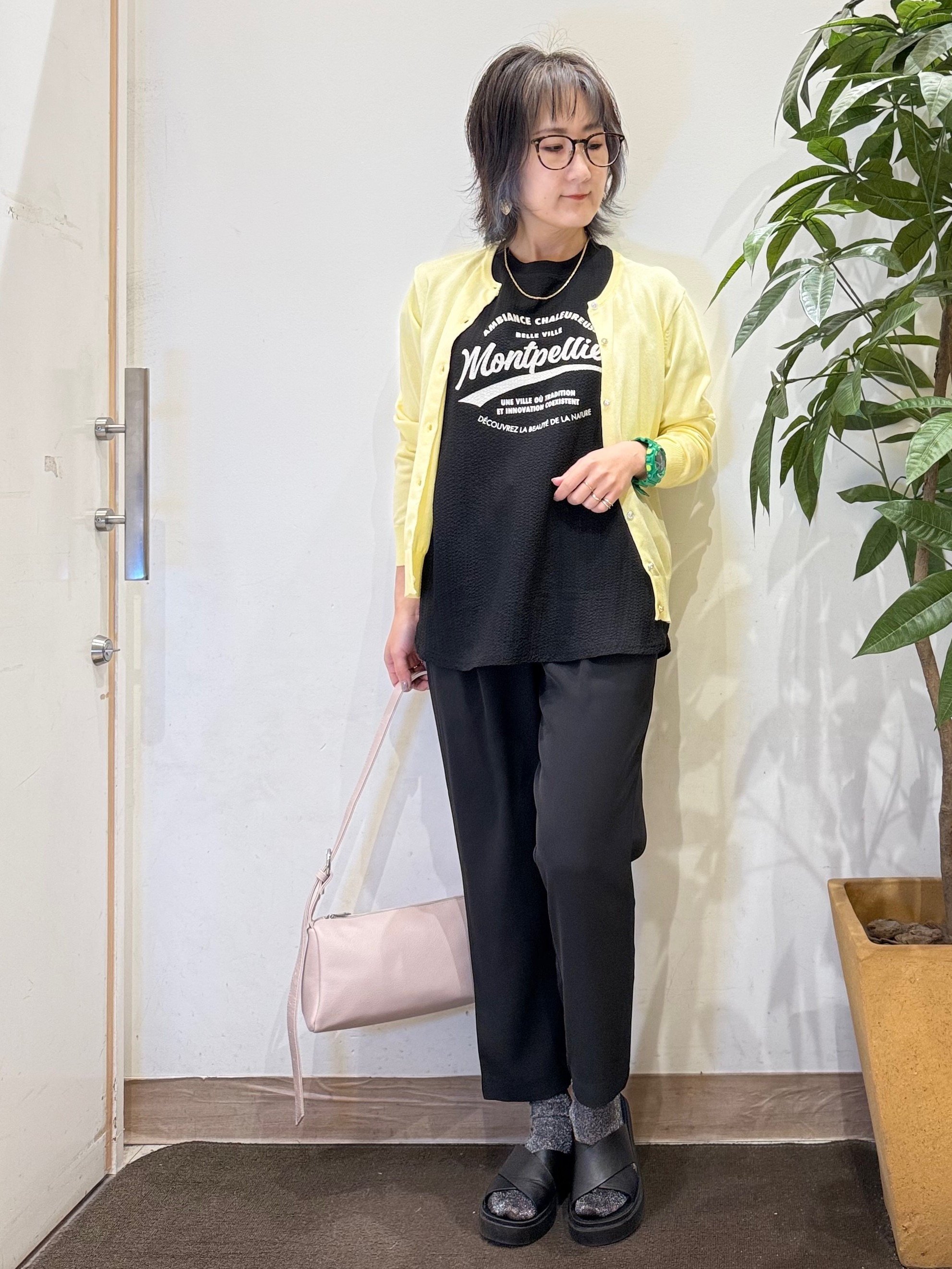 misakiさんの「SHOO･LA･RUE｜【洗濯機可】ぽこぽこさらさら アソートTシャツ」を使ったコーディネート