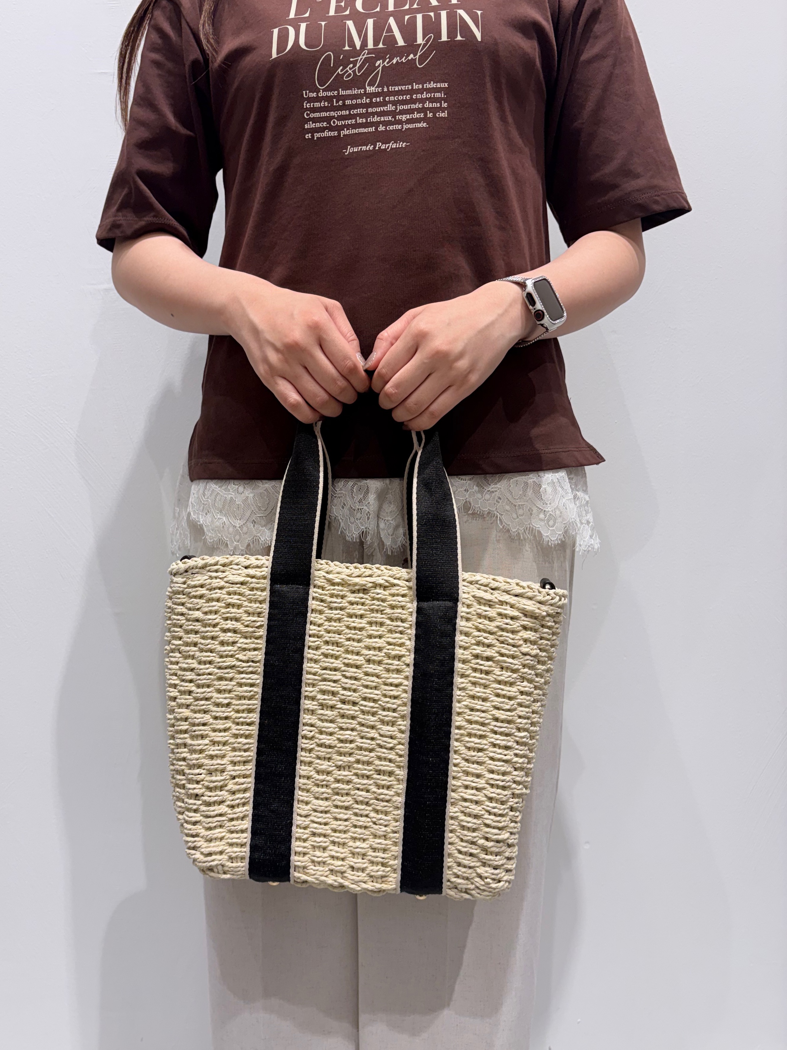ARISAさんの「grove｜テープペーパー巾着2WAYトート」を使ったコーディネート