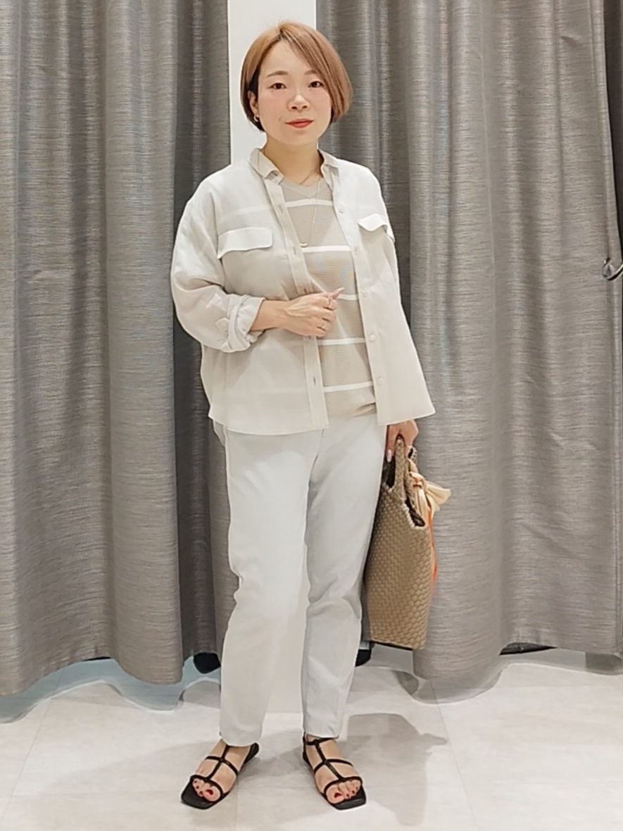 s u g iさんの「UNTITLED｜【接触冷感】ドライタッチシャツ」を使ったコーディネート