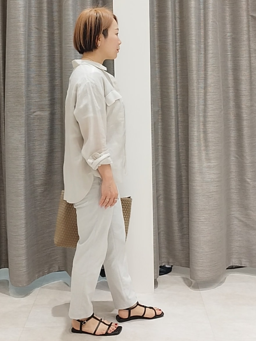 s u g iさんの「UNTITLED｜【接触冷感】ドライタッチシャツ」を使ったコーディネート