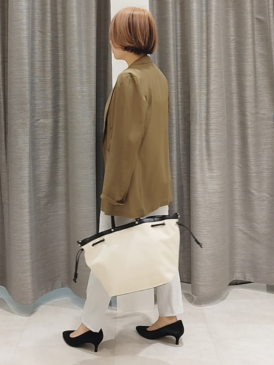 s u g iさんの「UNTITLED｜◆【セットアップ可/接触冷感/通気性】ドライシアーダブルジャケット」を使ったコーディネート
