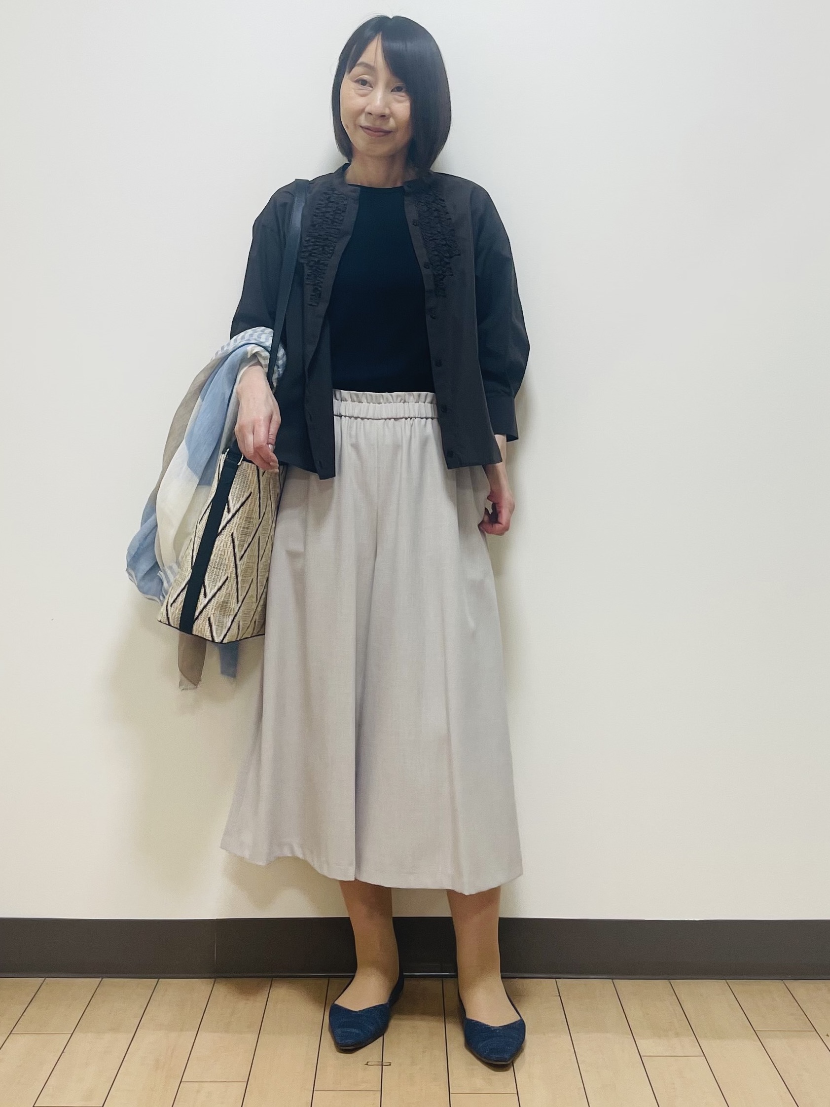 Riiさんの「Reflect｜【接触冷感】八分袖フロントフリルブラウス」を使ったコーディネート