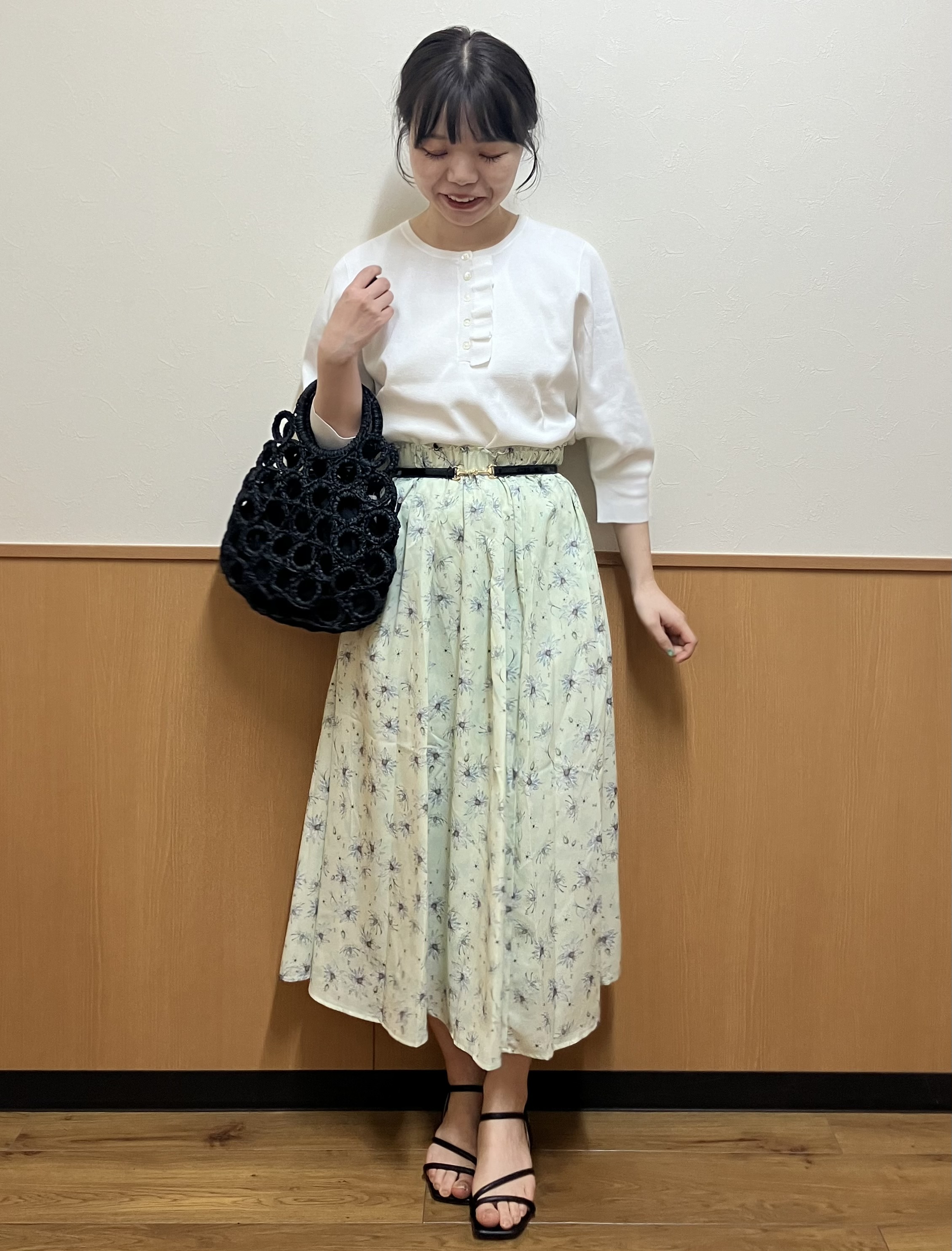 MAYUKIさんの「index｜フリルヘンリーネックニット【洗濯機OK／抗ピル】」を使ったコーディネート
