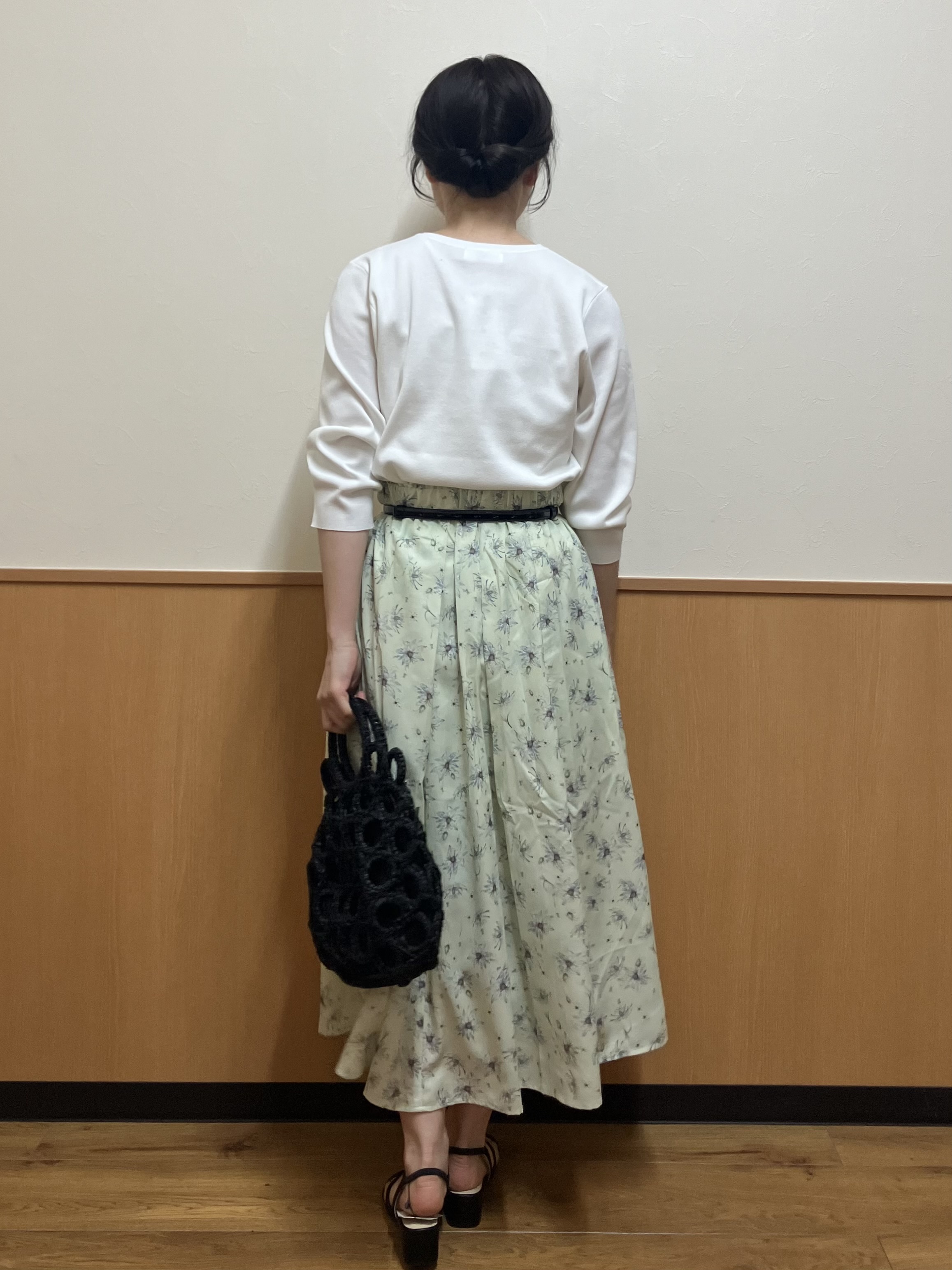 MAYUKIさんの「index｜フリルヘンリーネックニット【洗濯機OK／抗ピル】」を使ったコーディネート