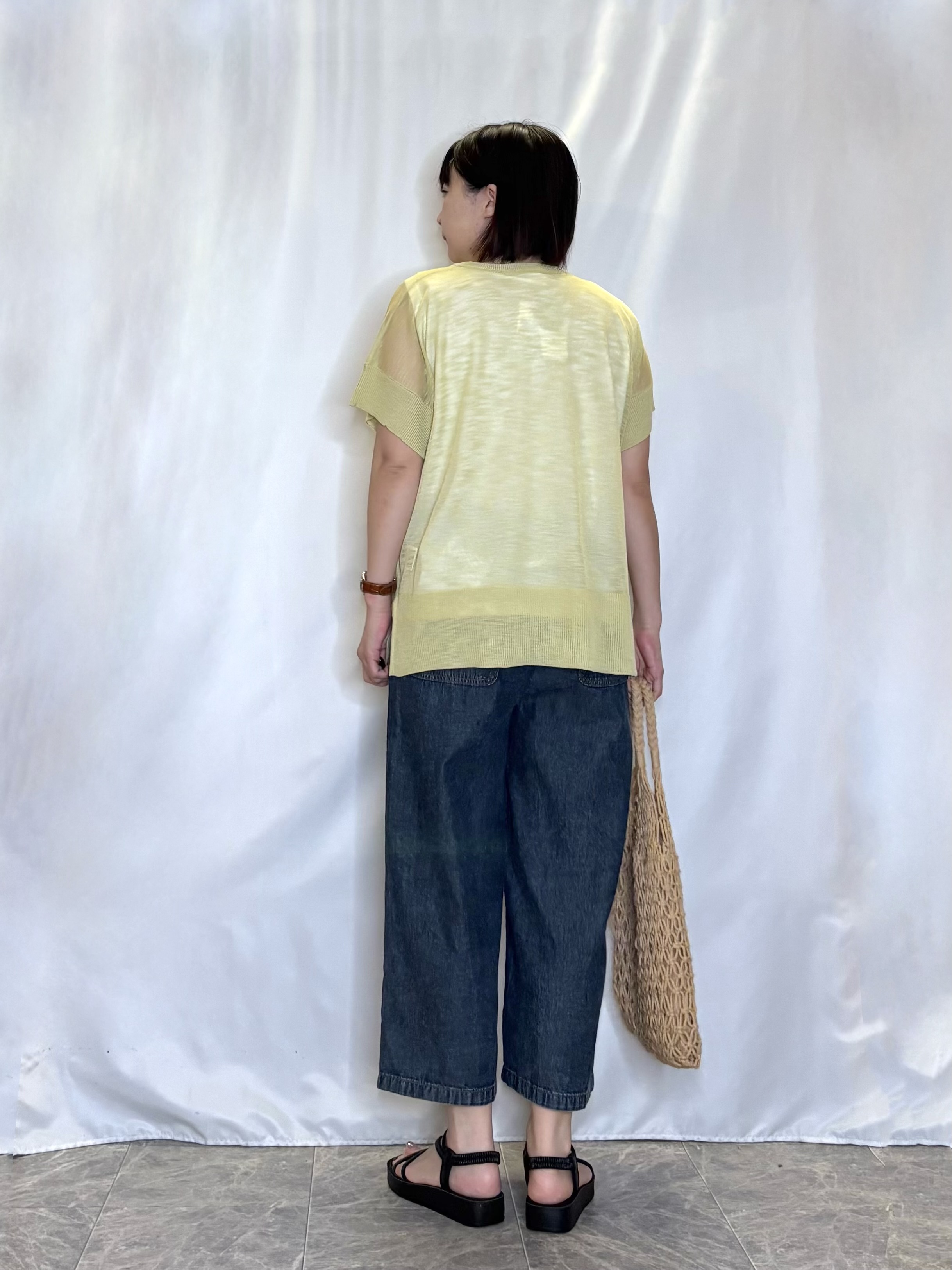 ネリさんの「SHOO･LA･RUE｜【2点セット/S-LL/体型カバー】さらりと涼し気 シアーニット+タンクトップ」を使ったコーディネート