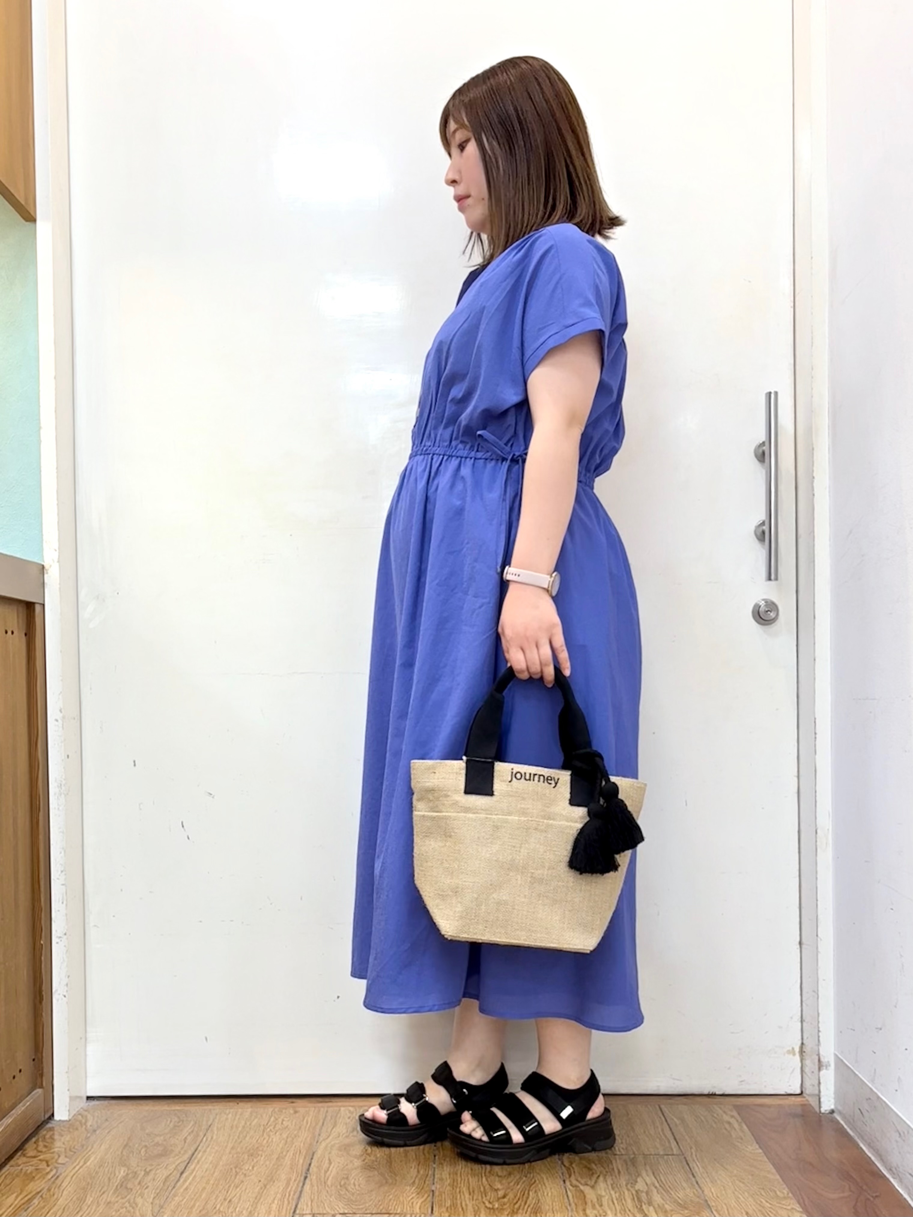 だいわさんの「SHOO･LA･RUE｜【S-LL/UV/吸水速乾/洗濯機可】通気性〇 ギャザーリボンワンピース」を使ったコーディネート
