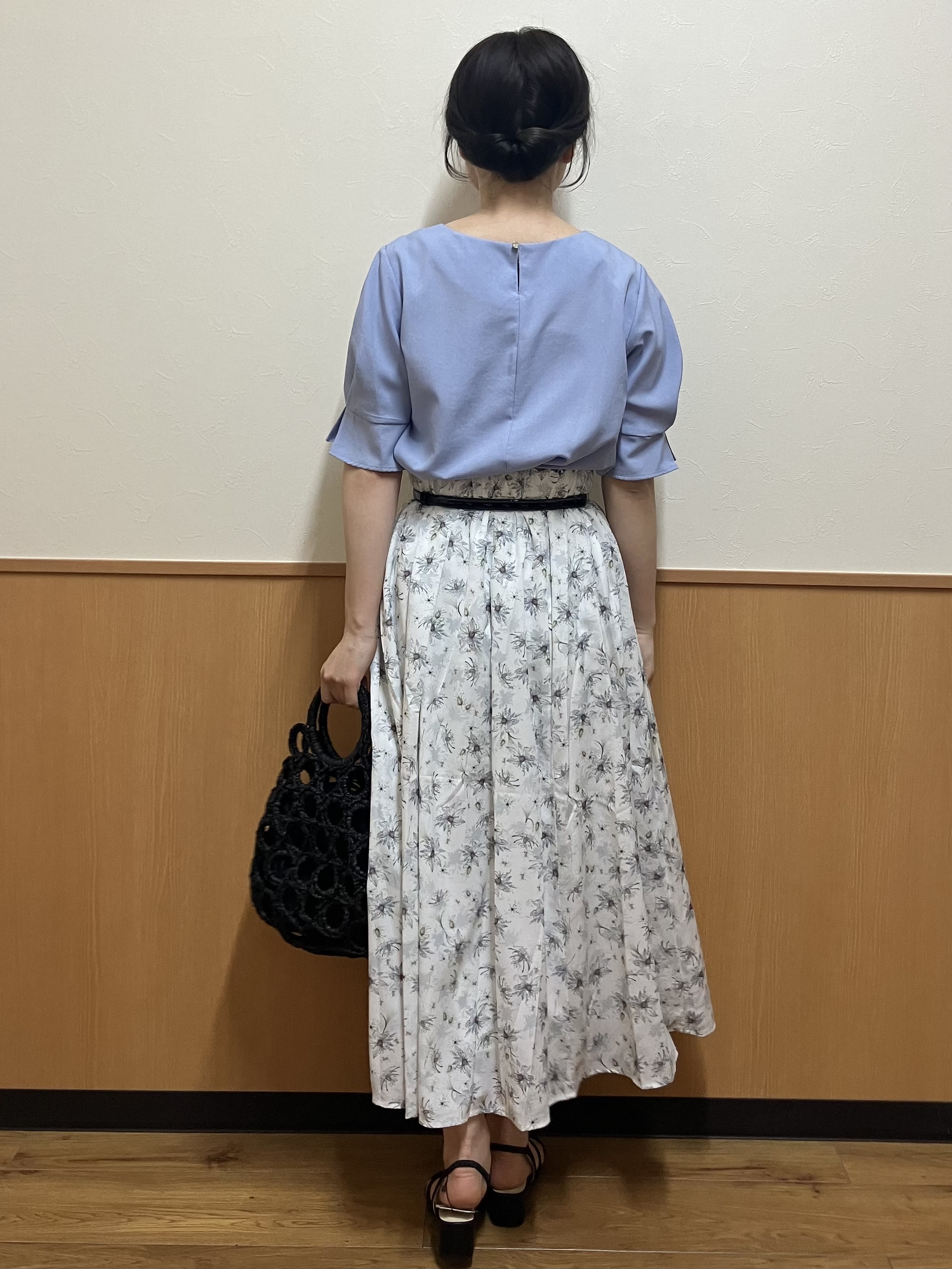 MAYUKIさんの「index｜【接触冷感／吸水速乾】タックパフスリーブブラウス《防シワ／洗濯機OK／XS～3L／8col》」を使ったコーディネート