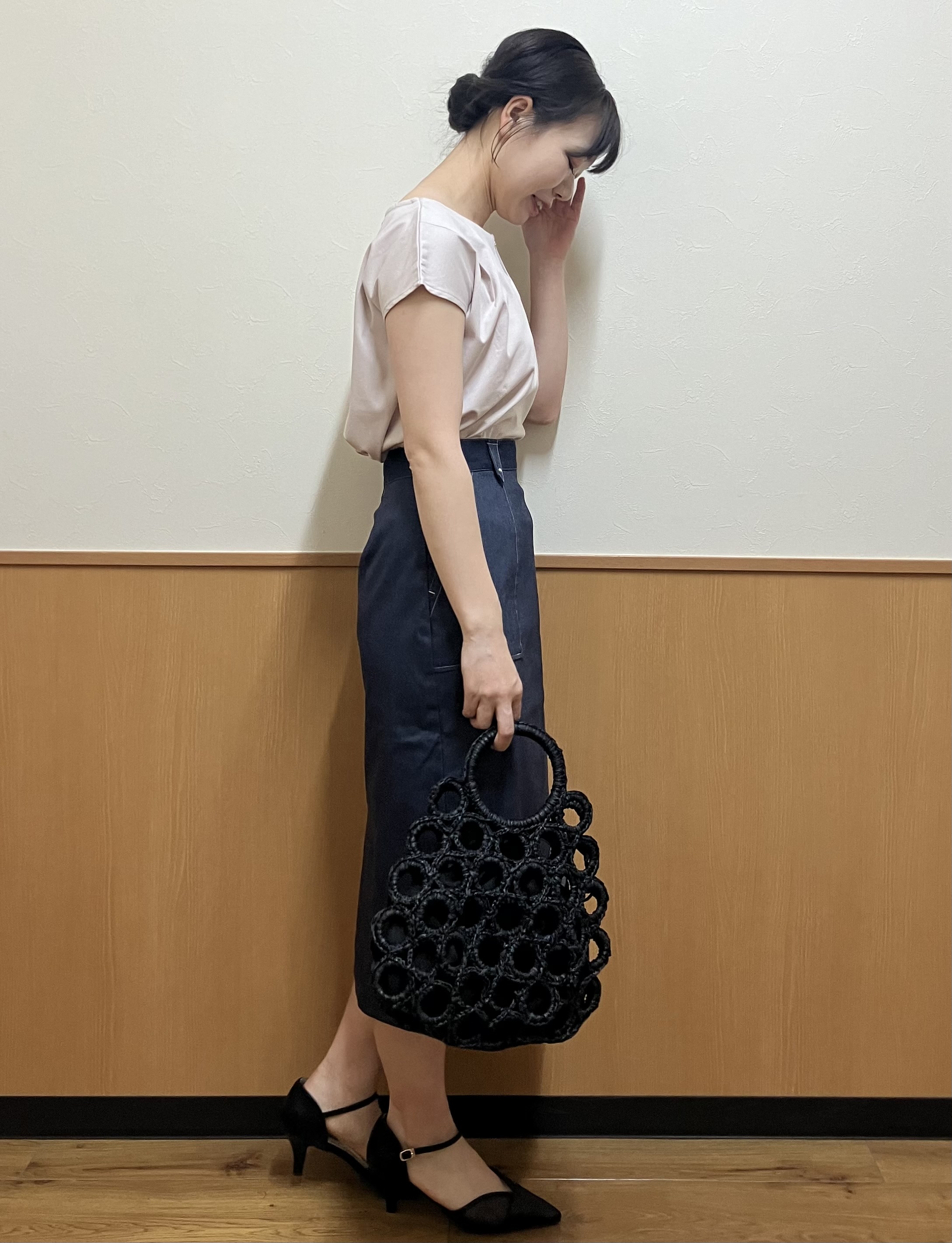MAYUKIさんの「index｜【接触冷感】ビジューキーネックフレンチトップス《UVケア／洗濯機OK／XS～3L／8col》」を使ったコーディネート