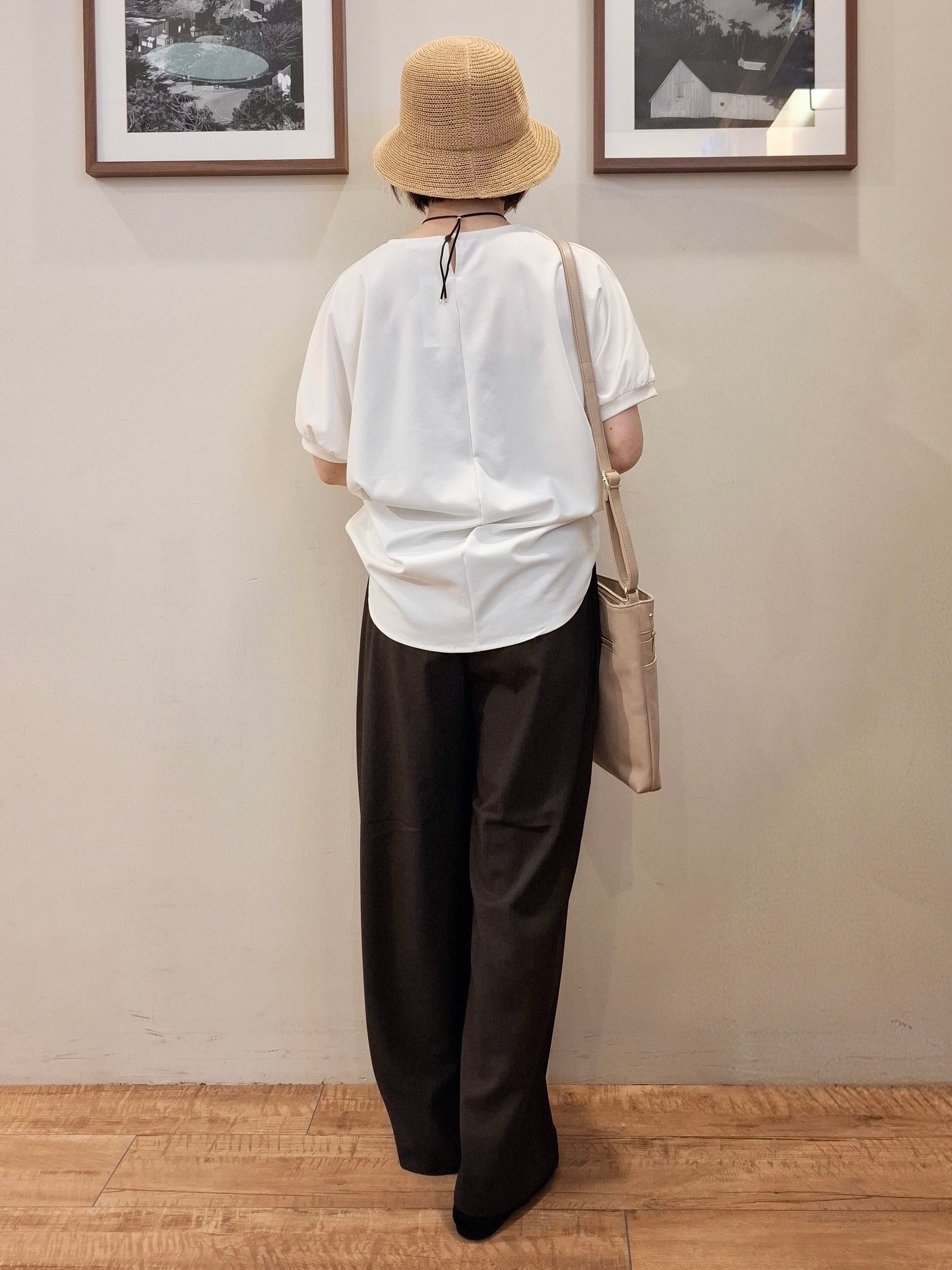 まあるさんの「SHOO･LA･RUE｜【洗濯後しわになりにくい】インせず着られる さらっとタッチのドルマンブラウス」を使ったコーディネート