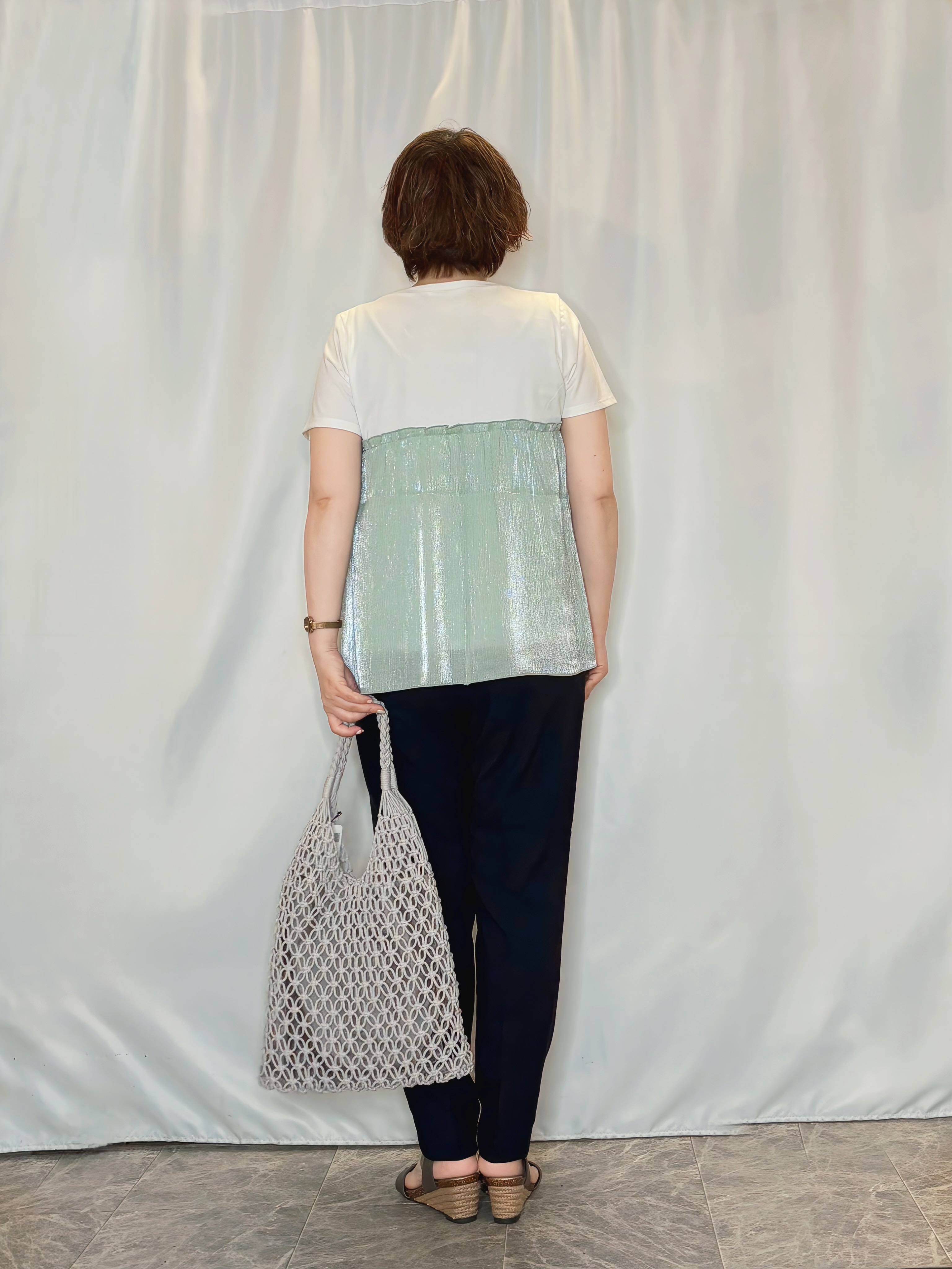 たみさんの「SHOO･LA･RUE｜【体型カバー】1枚でインせず決まる きらきらビスチェ風Tシャツ」を使ったコーディネート