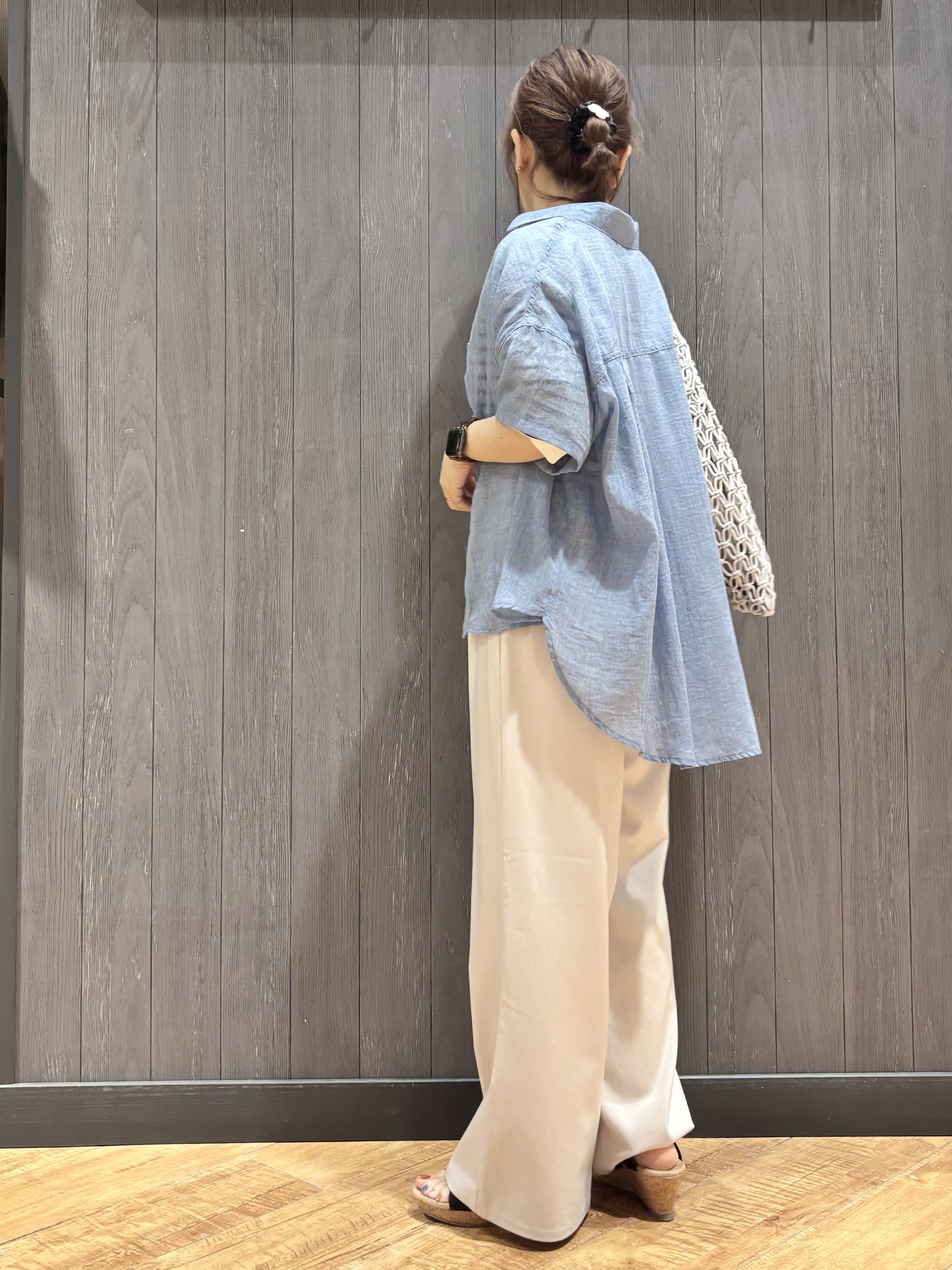 meiさんの「SHOO･LA･RUE｜ヒップがすっぽり隠れる やわらか5分袖シアーシャツ」を使ったコーディネート