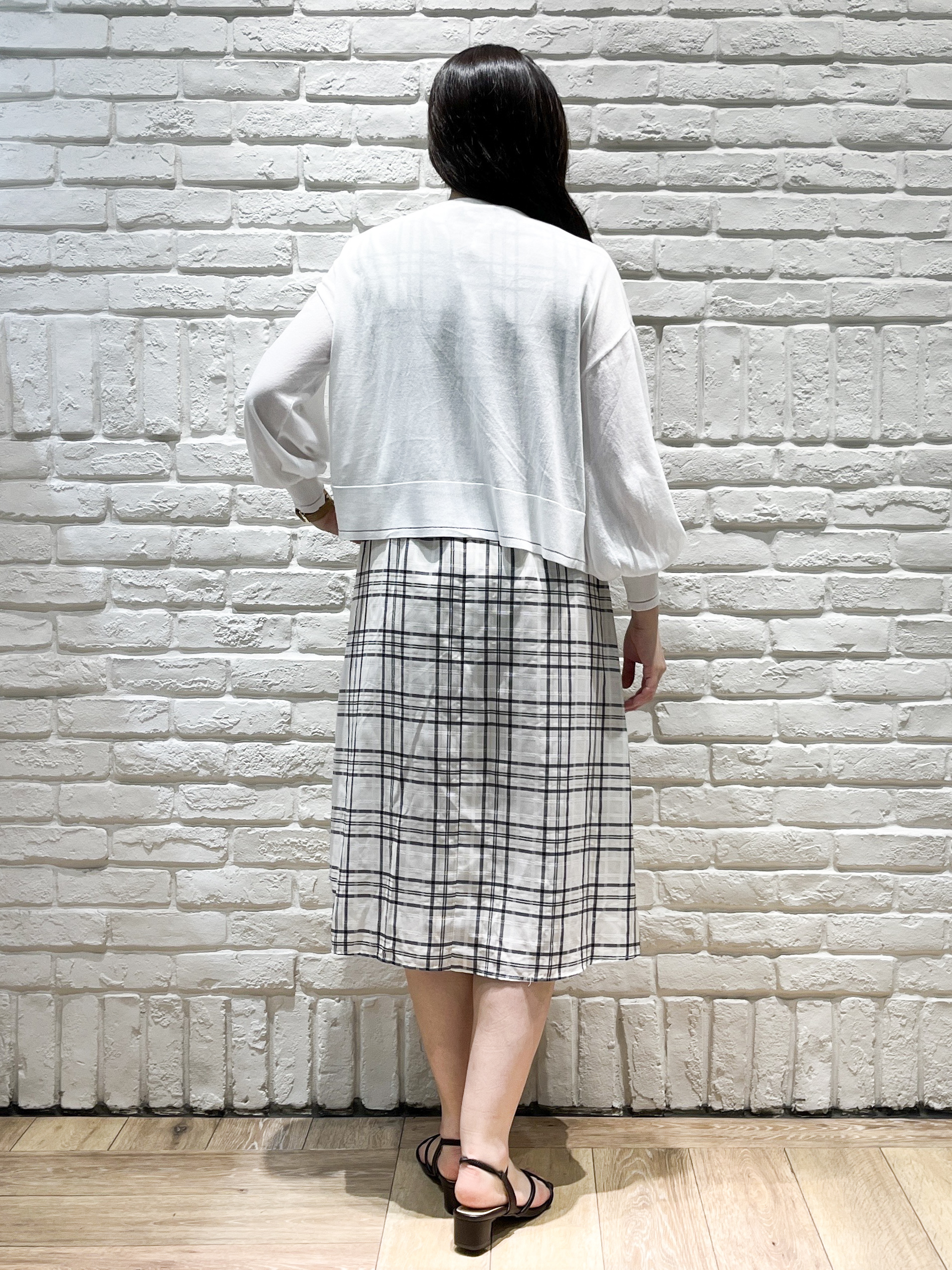 erinaさんの「index｜【接触冷感】シアーショートトッパーカーディガン《洗濯機OK／抗ピル》」を使ったコーディネート