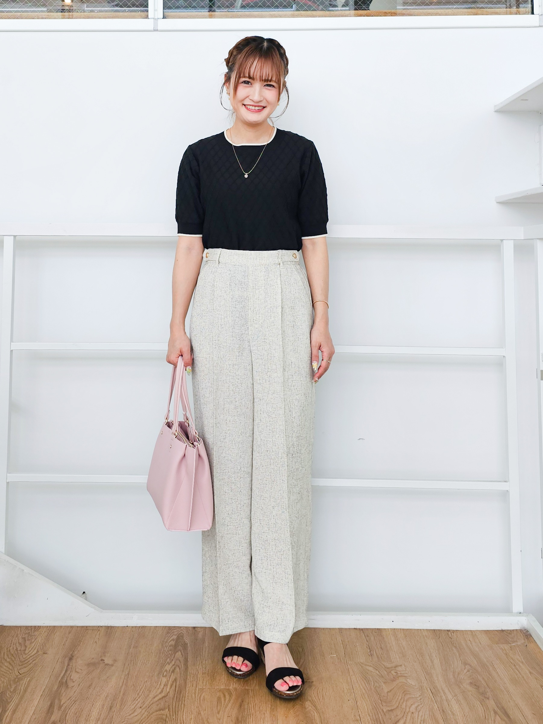 ゆゆさんの「SHOO･LA･RUE｜【洗濯機可/S-LL】大人上品なダイヤ編み柄 配色半袖ニット」を使ったコーディネート