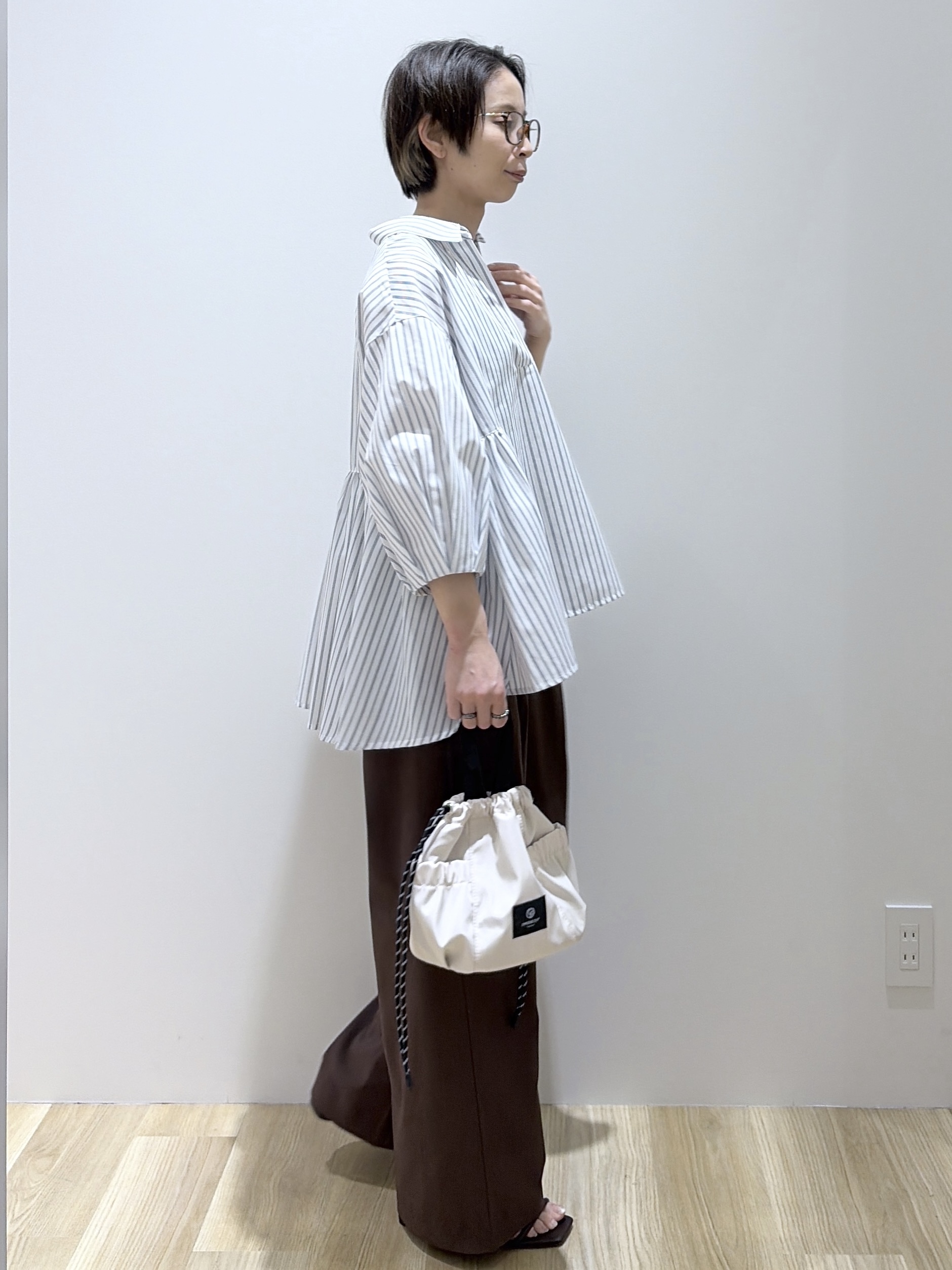 えりさんの「OPAQUE.CLIP｜スキッパーペプラムブラウス【洗濯機OK】」を使ったコーディネート