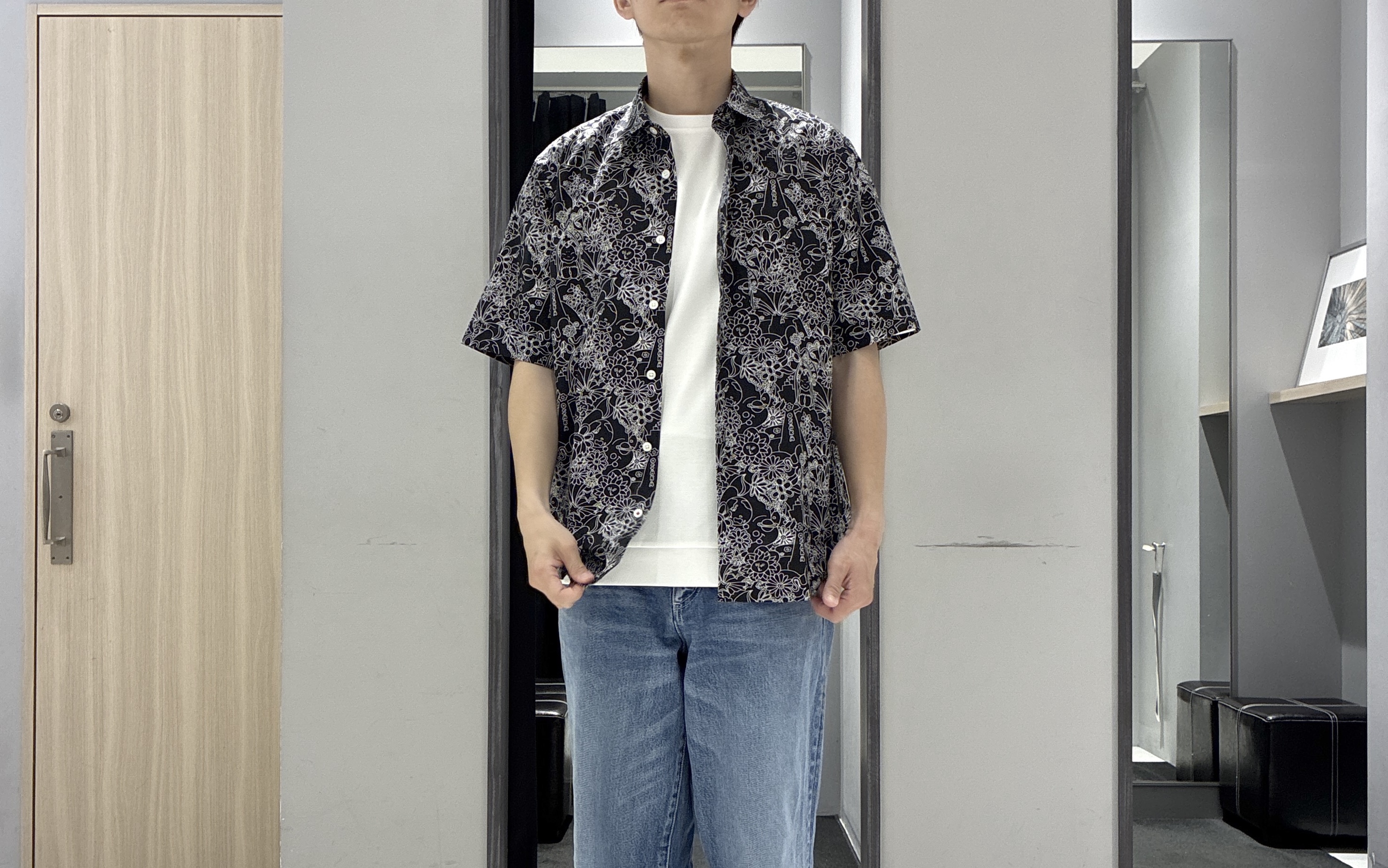 わいずみさんの「TAKEO KIKUCHI｜【BOWLER HAT LABEL】ビリケンさんプリント 半袖シャツ」を使ったコーディネート