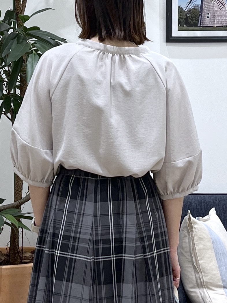 canaさんの「Dessin｜【洗える】スキッパーライトブラウス」を使ったコーディネート